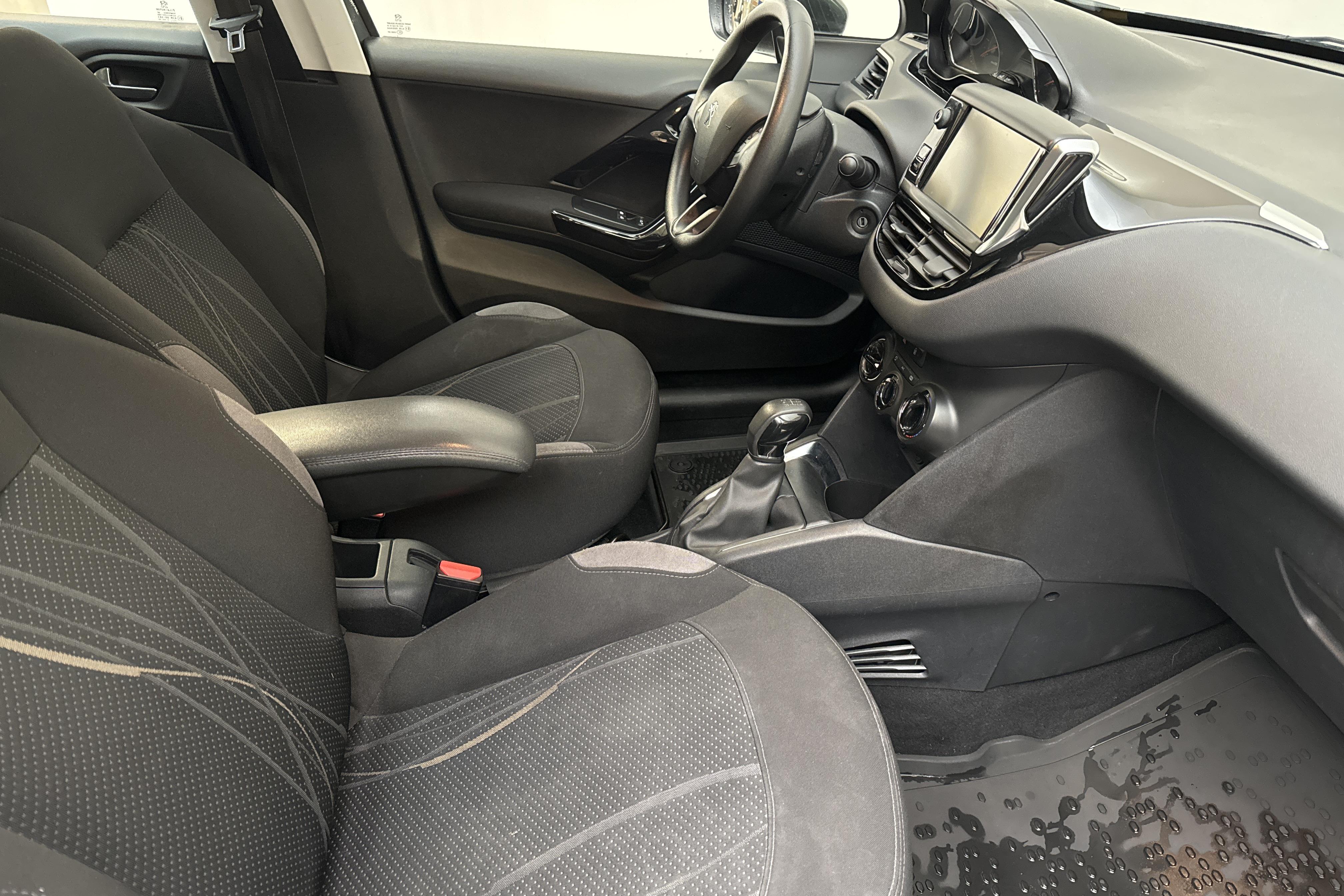 Peugeot 208 1.4 VTi 5dr (95hk) - 90 230 km - Käsitsi - Dark Grey - 2012