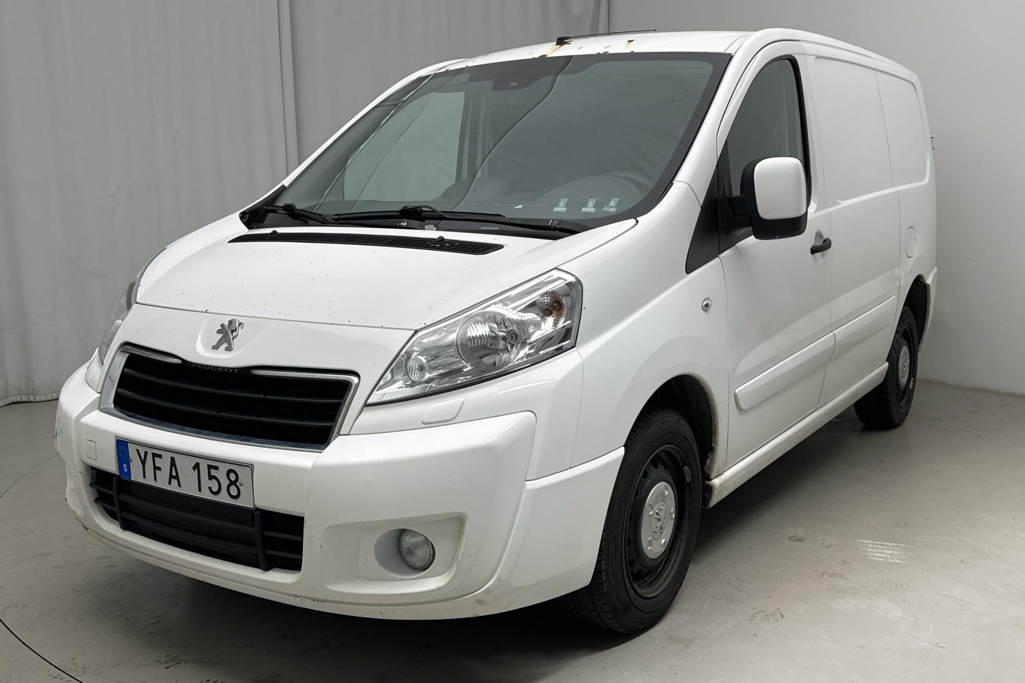 Peugeot Expert 2.0 HDI Skåp (163hk) - 180 990 km - Automaatne - valge - 2016