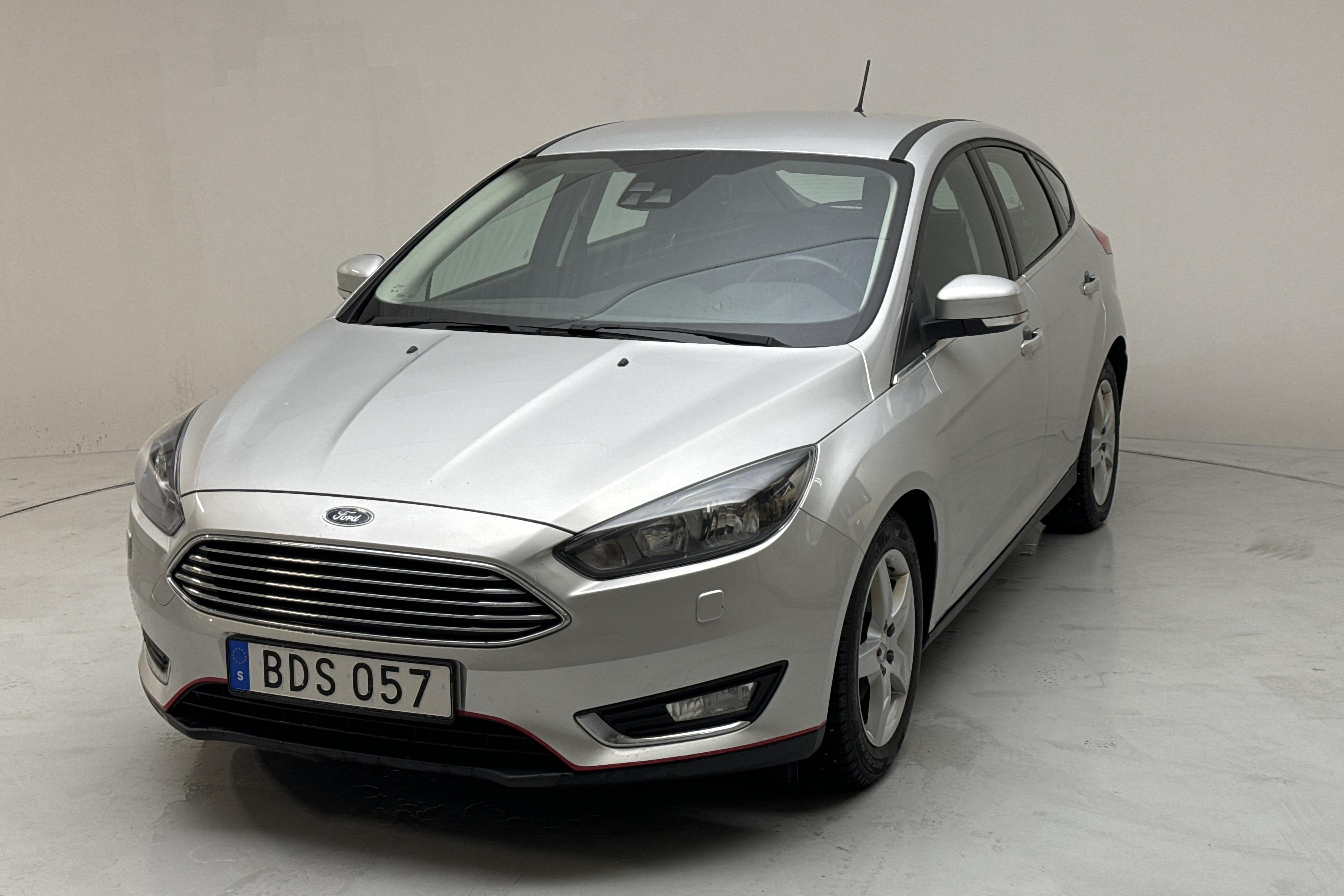 Ford Focus 1.0 EcoBoost 5dr (125hk) - 11 227 mil - Manuell - grå - 2018