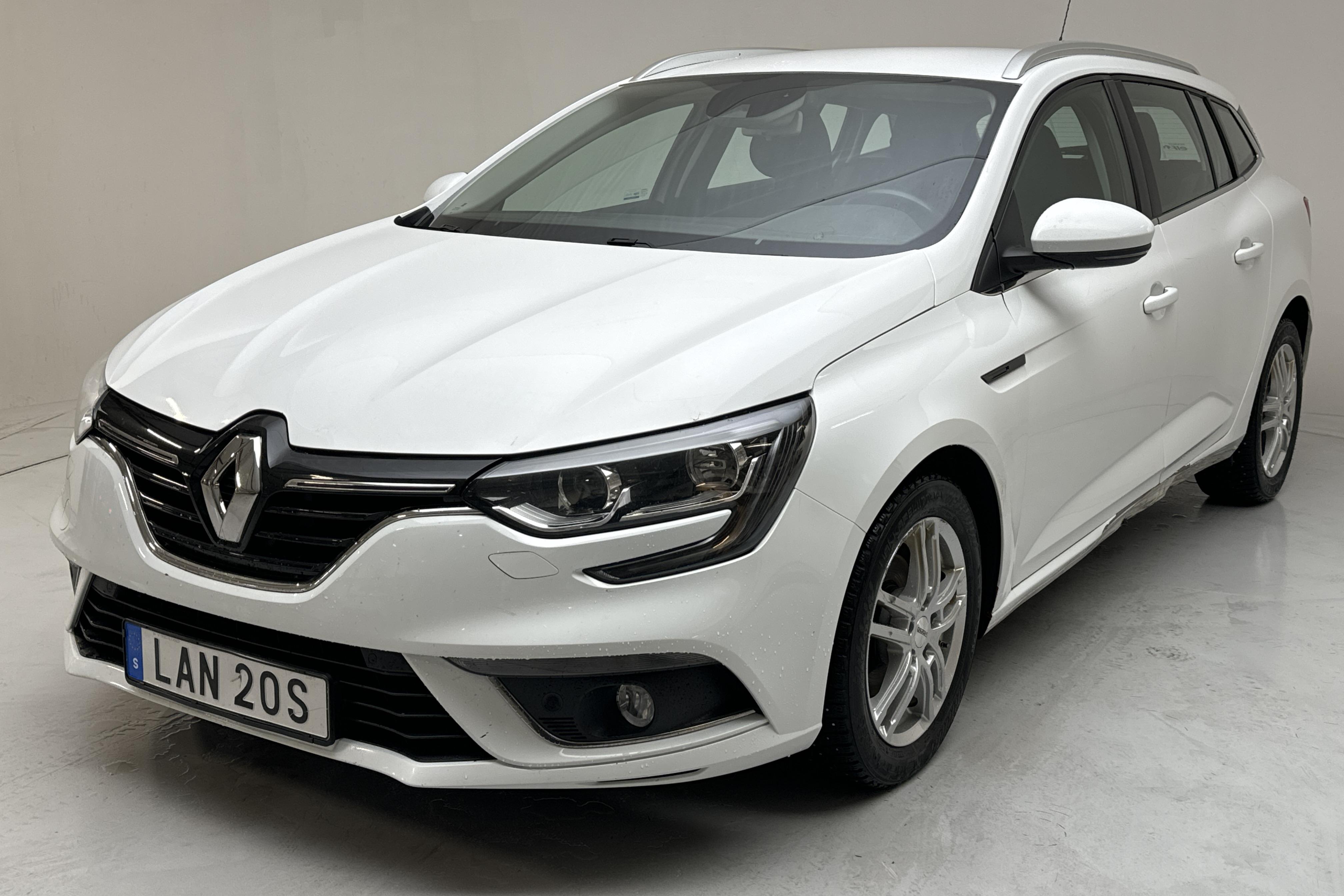 Renault Mégane 1.5 dCi Sport Tourer (115hk) - 8 991 mil - Automat - vit - 2019