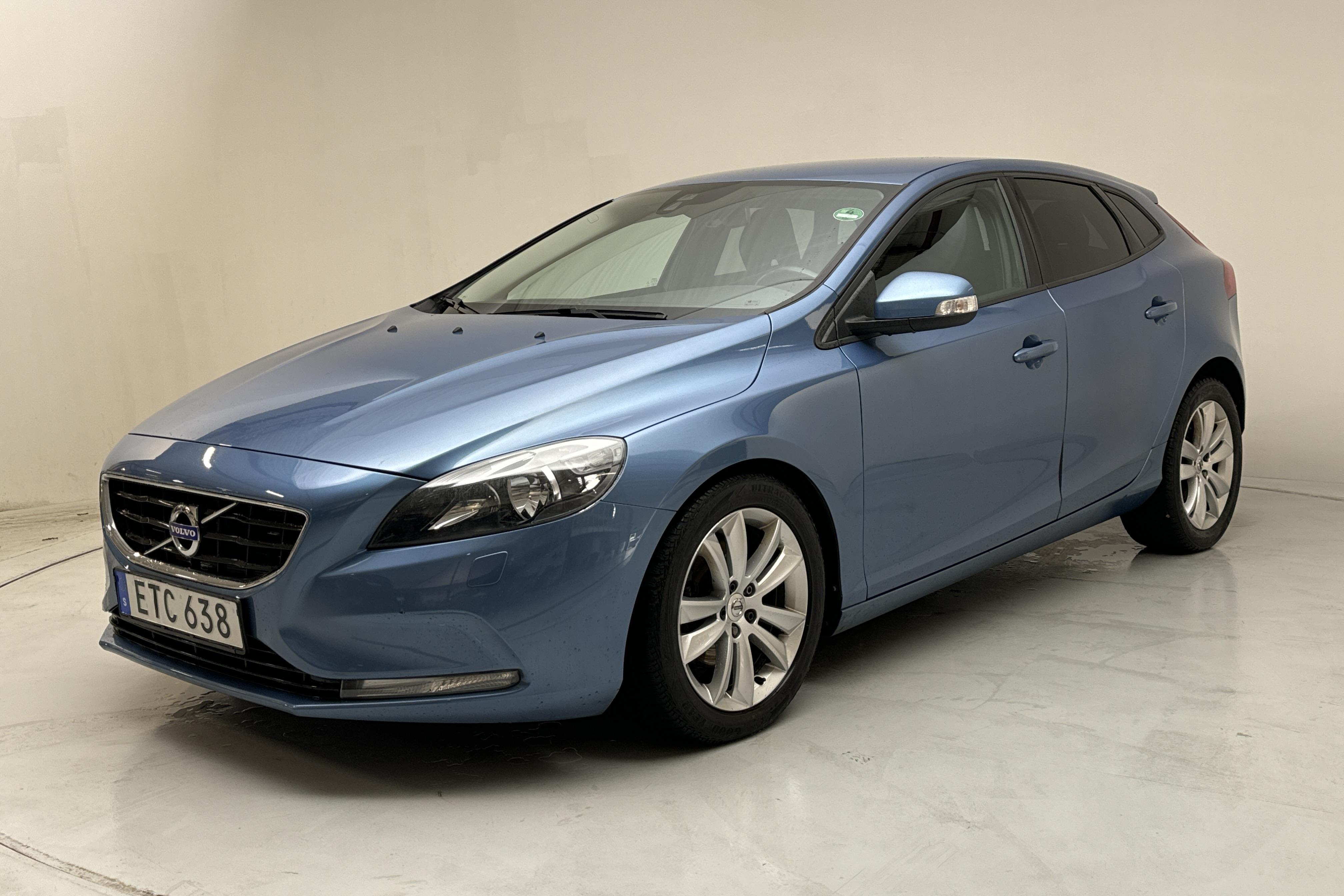 Volvo V40 D2 (115hk) - 158 880 km - Automatyczna - niebieski - 2015