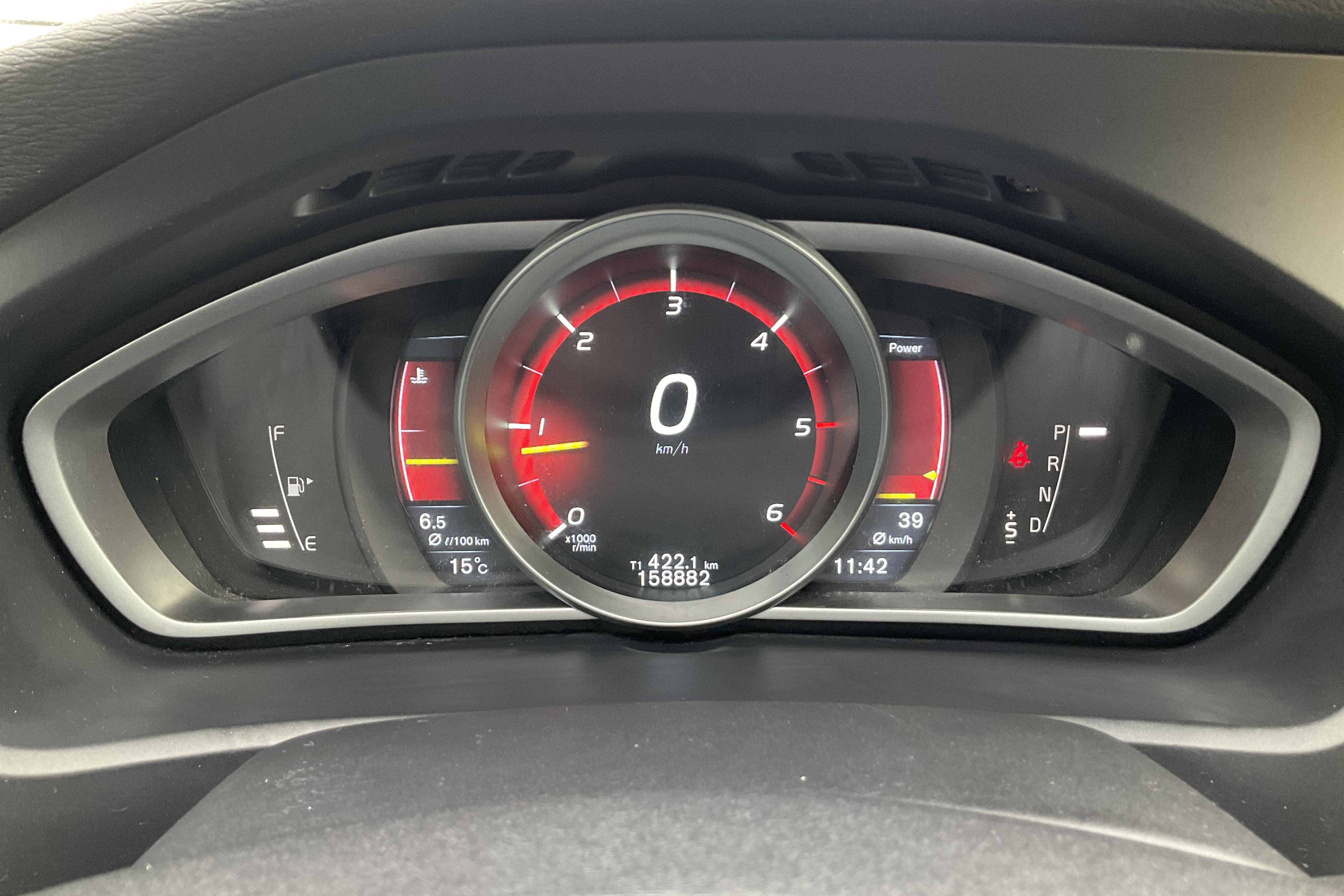 Volvo V40 D2 (115hk) - 158 880 km - Automatyczna - niebieski - 2015