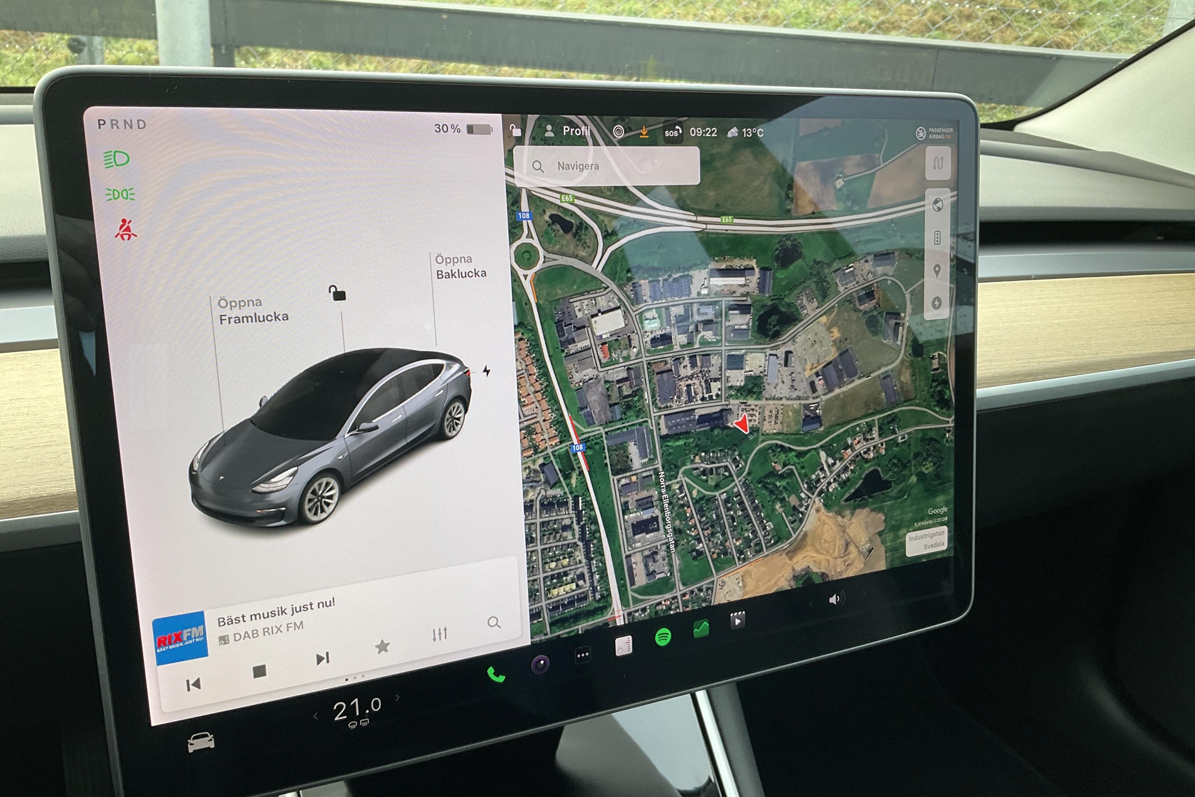 Tesla Model 3 Long Range Dual Motor AWD - 101 550 km - Automatyczna - szary - 2020