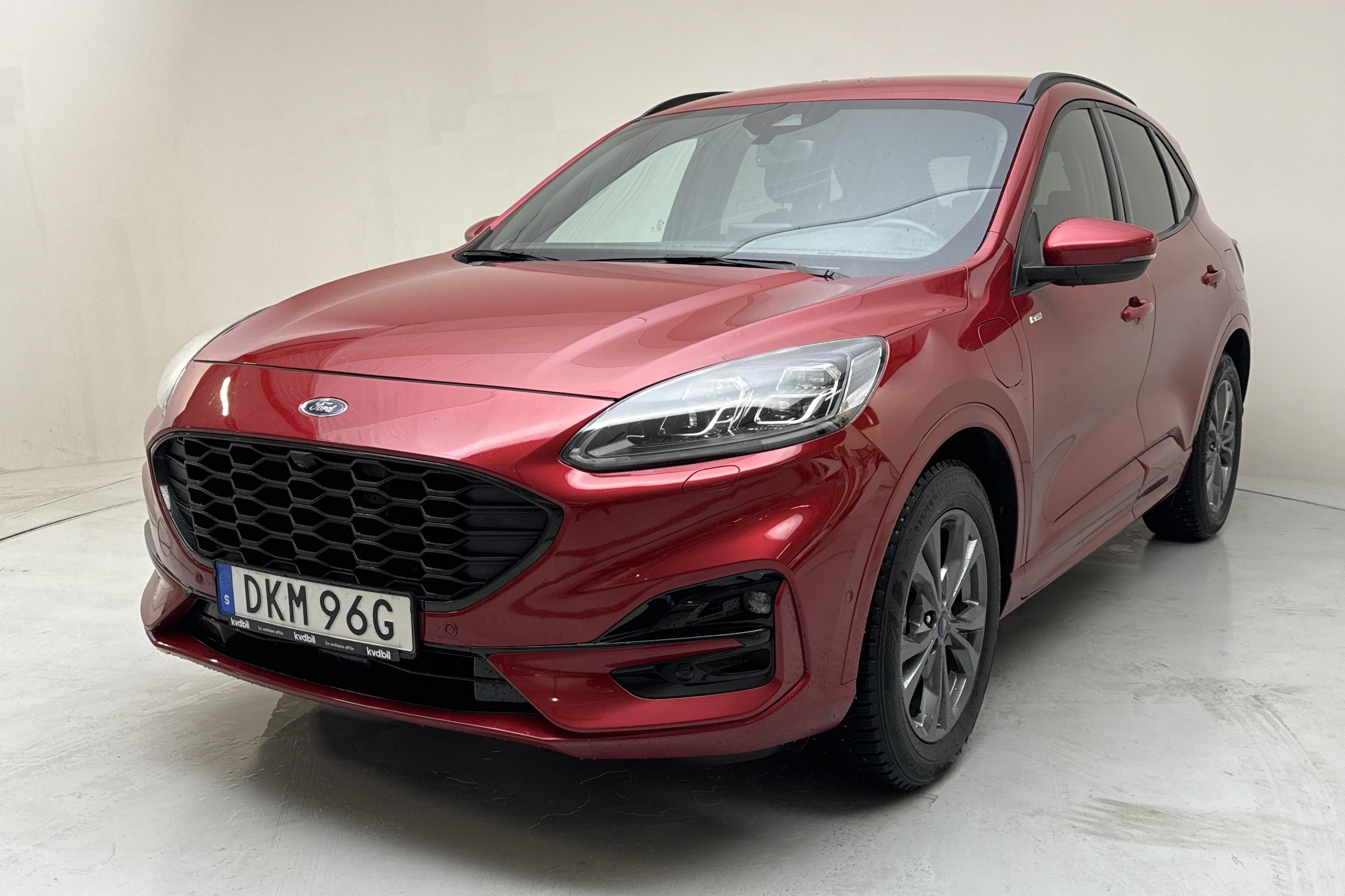 Ford Kuga 2.5 PHEV (225hk) - 90 090 km - Automatyczna - czerwony - 2020