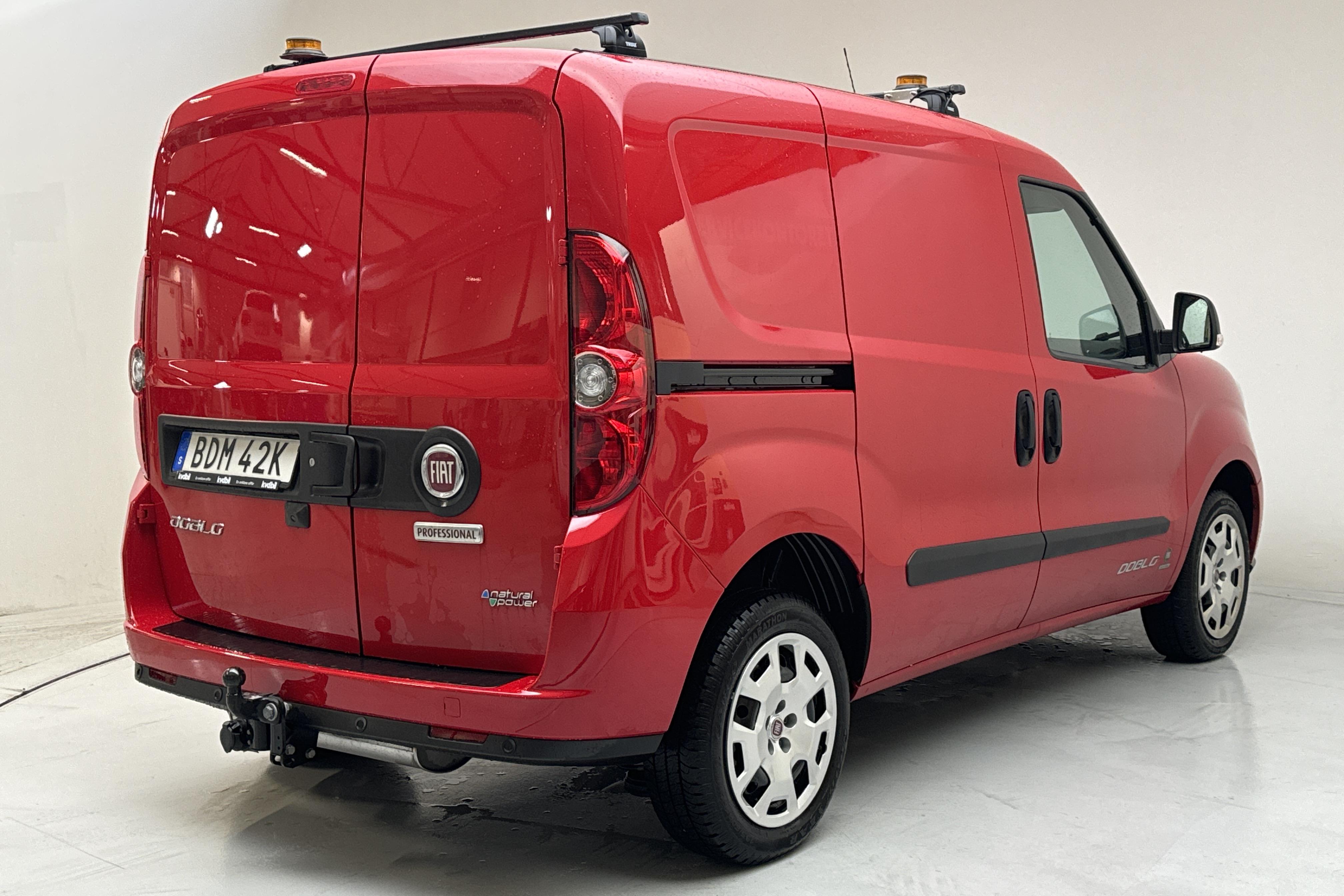 Fiat Doblo Cargo 1.4T CNG (120hk) - 2 713 mil - Manuell - röd - 2021