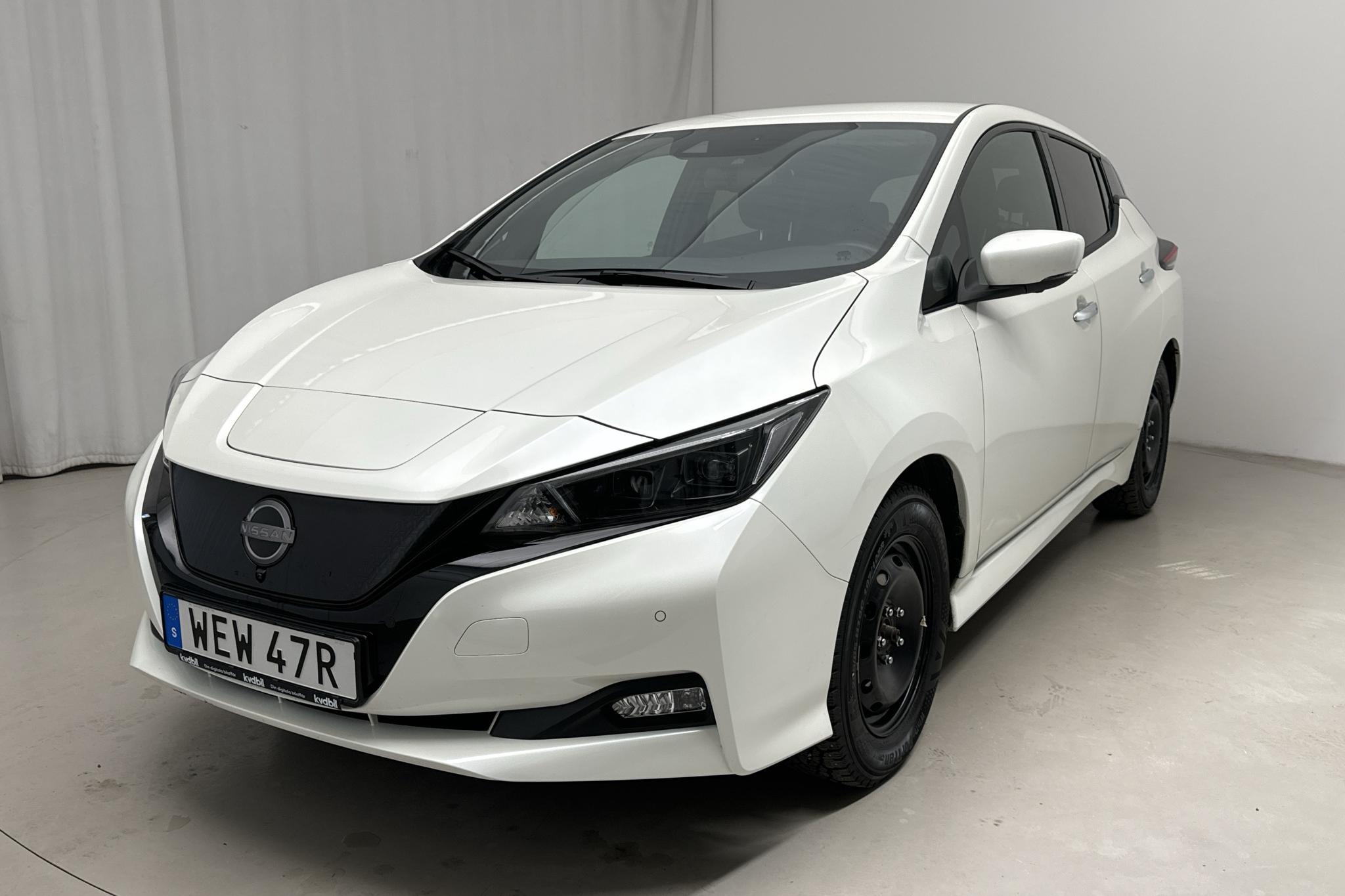 Nissan LEAF 5dr 59 kWh (214hk) - 1 168 mil - Automat - vit - 2023