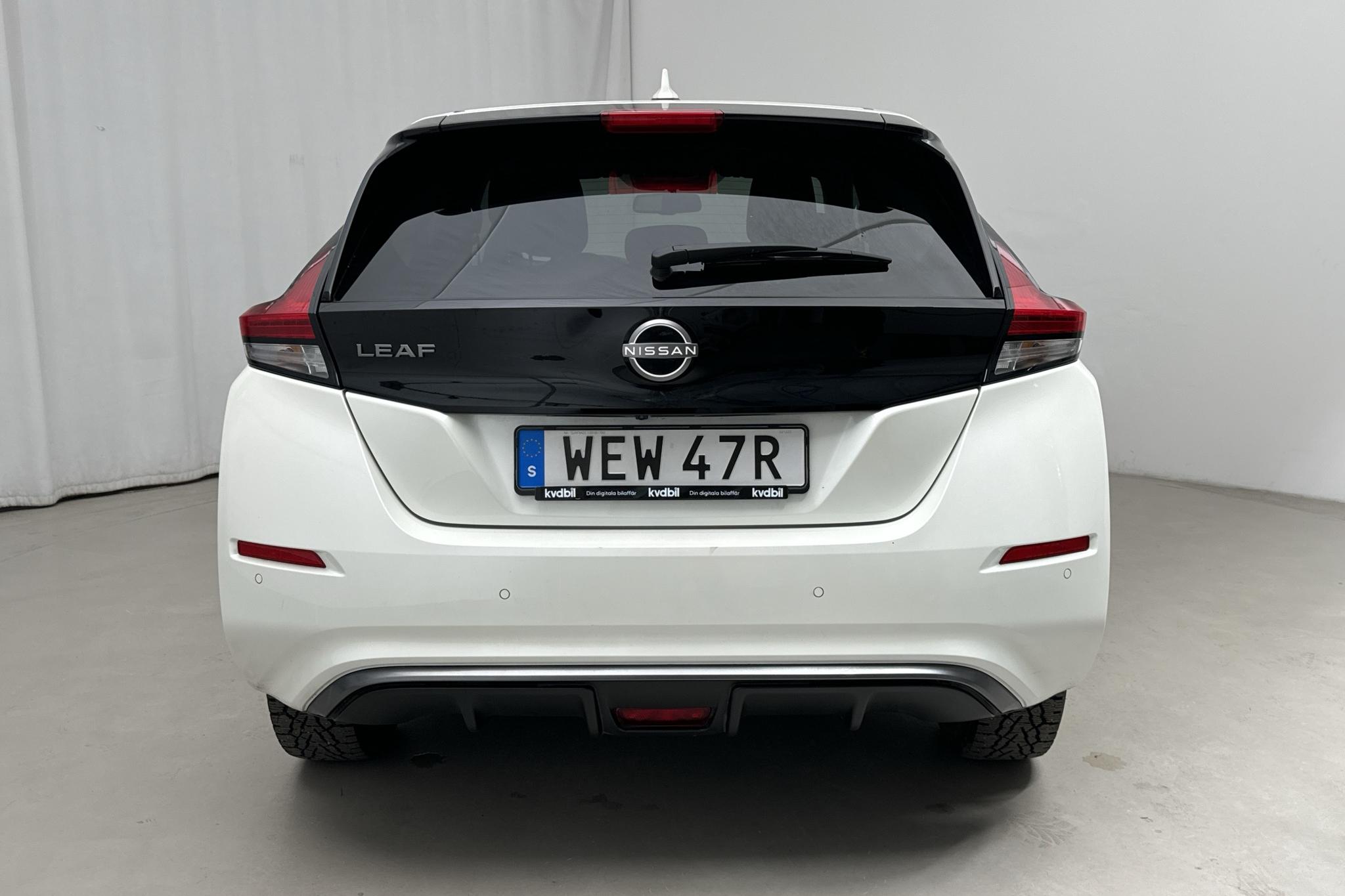 Nissan LEAF 5dr 59 kWh (214hk) - 1 168 mil - Automat - vit - 2023