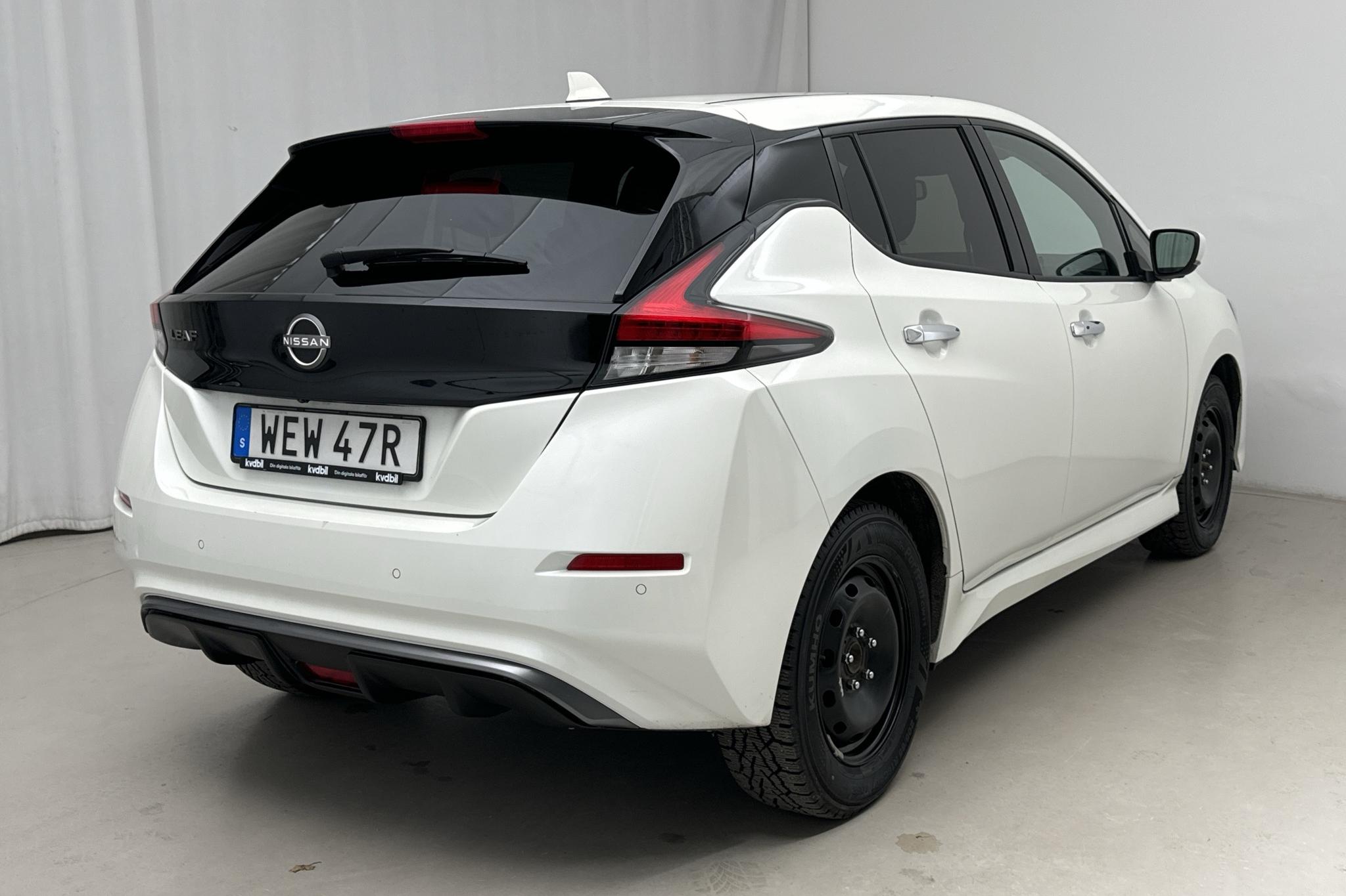 Nissan LEAF 5dr 59 kWh (214hk) - 1 168 mil - Automat - vit - 2023