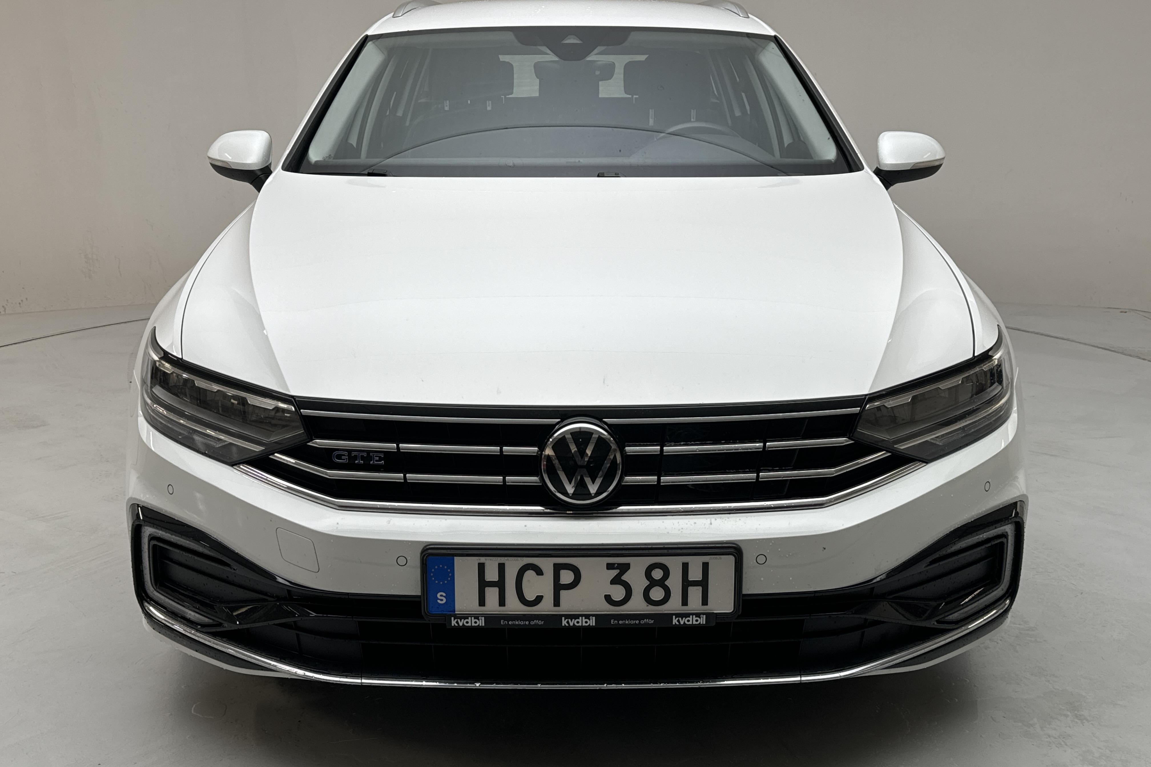 VW Passat 1.4 GTE Sportscombi (218hk) - 91 920 km - Automaattinen - valkoinen - 2021