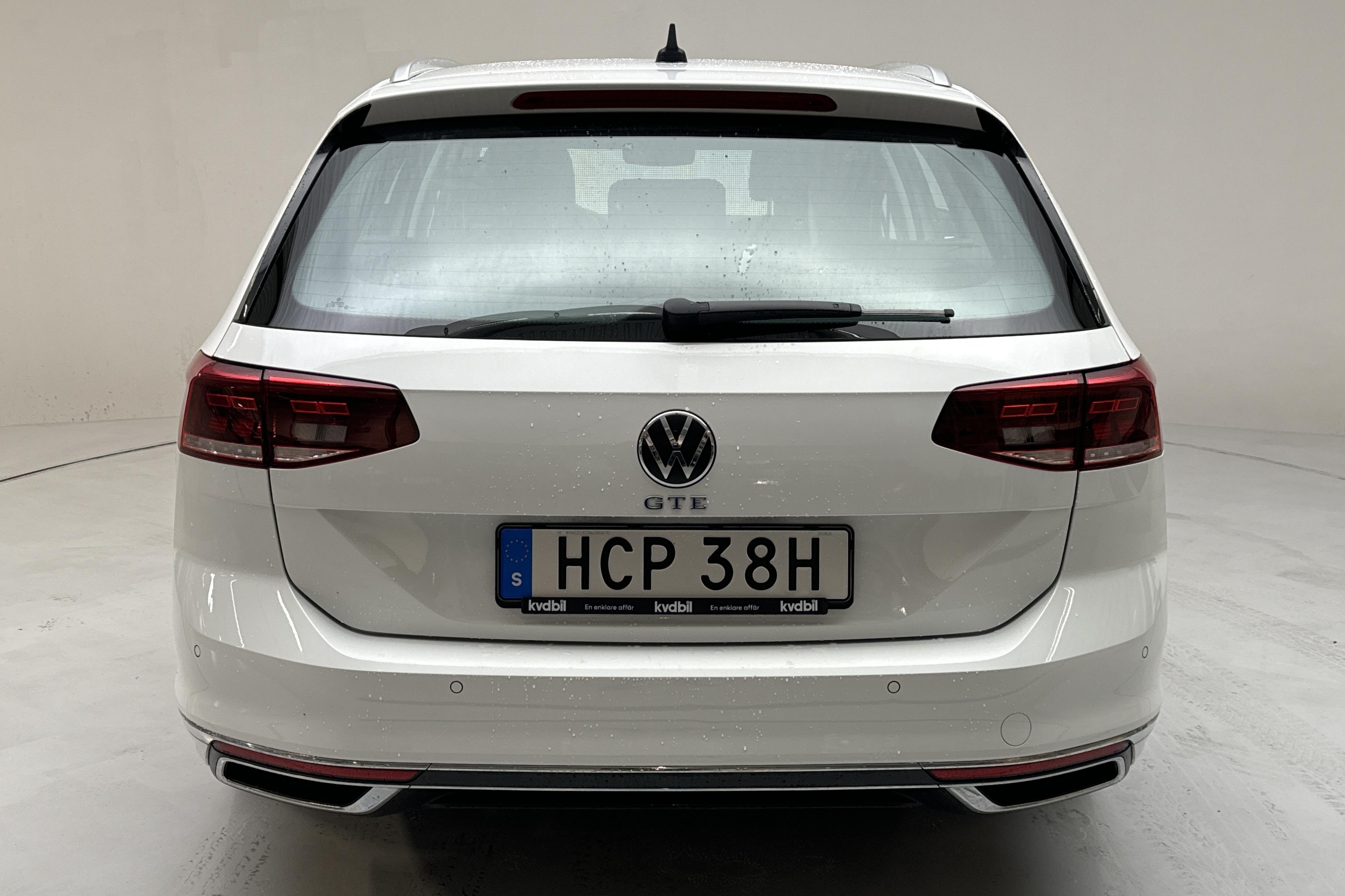 VW Passat 1.4 GTE Sportscombi (218hk) - 91 920 km - Automaattinen - valkoinen - 2021