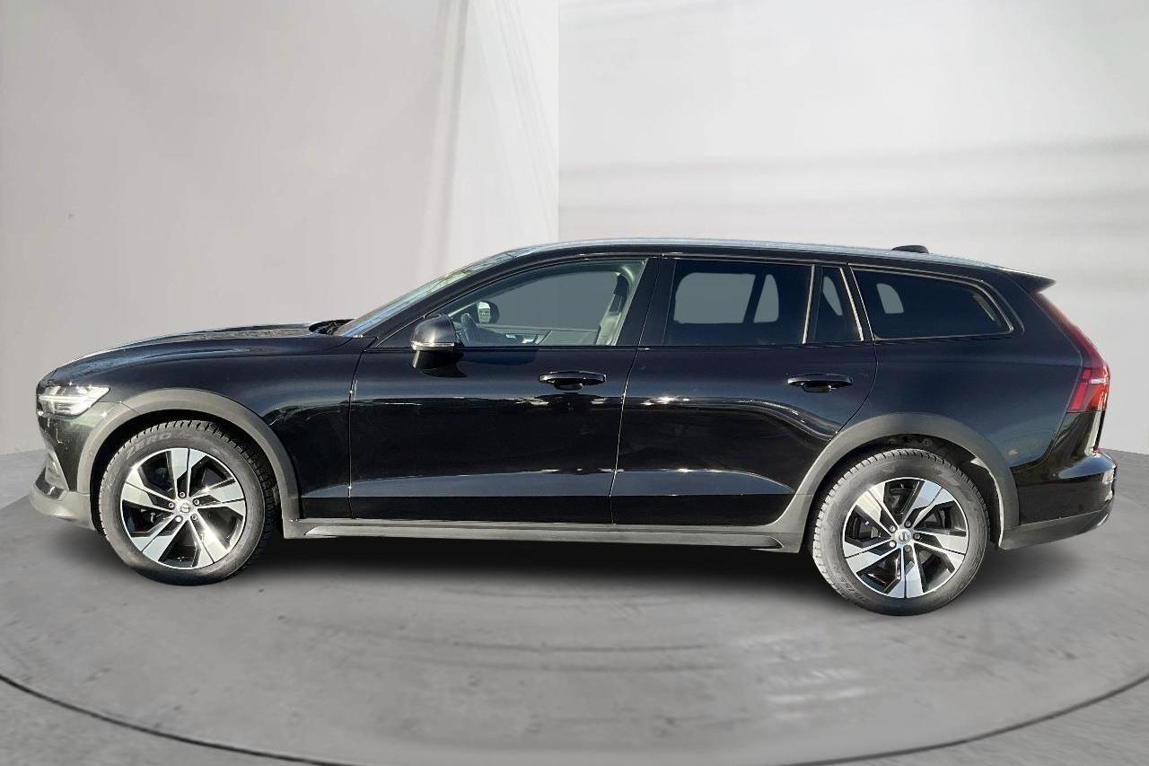 Volvo V60 B4 Cross Country AWD Mildhybrid, Diesel (197hk) - 11 404 mil - Automat - svart - 2022