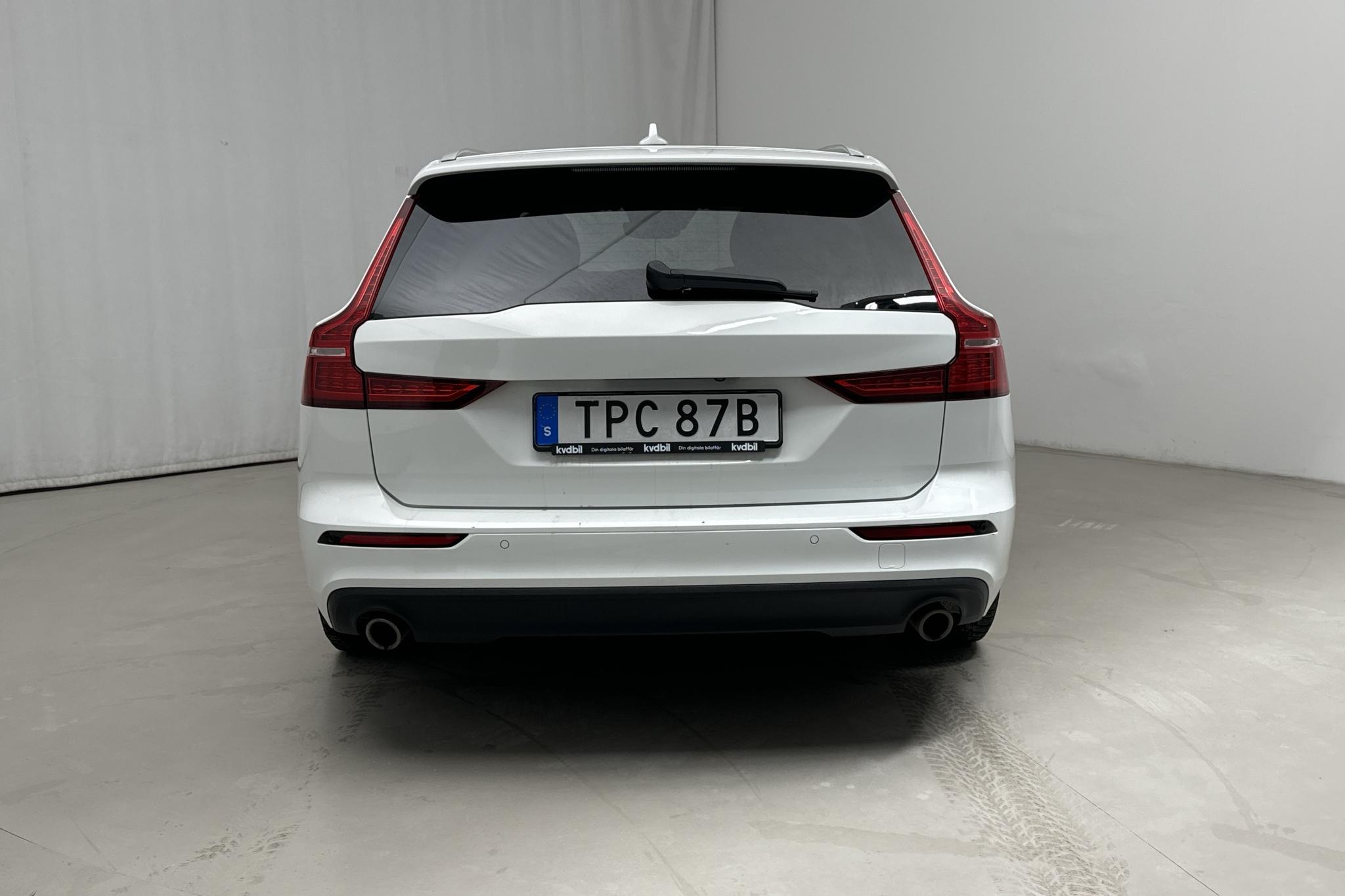 Volvo V60 D4 AWD (190hk) - 31 030 km - Automatyczna - biały - 2021