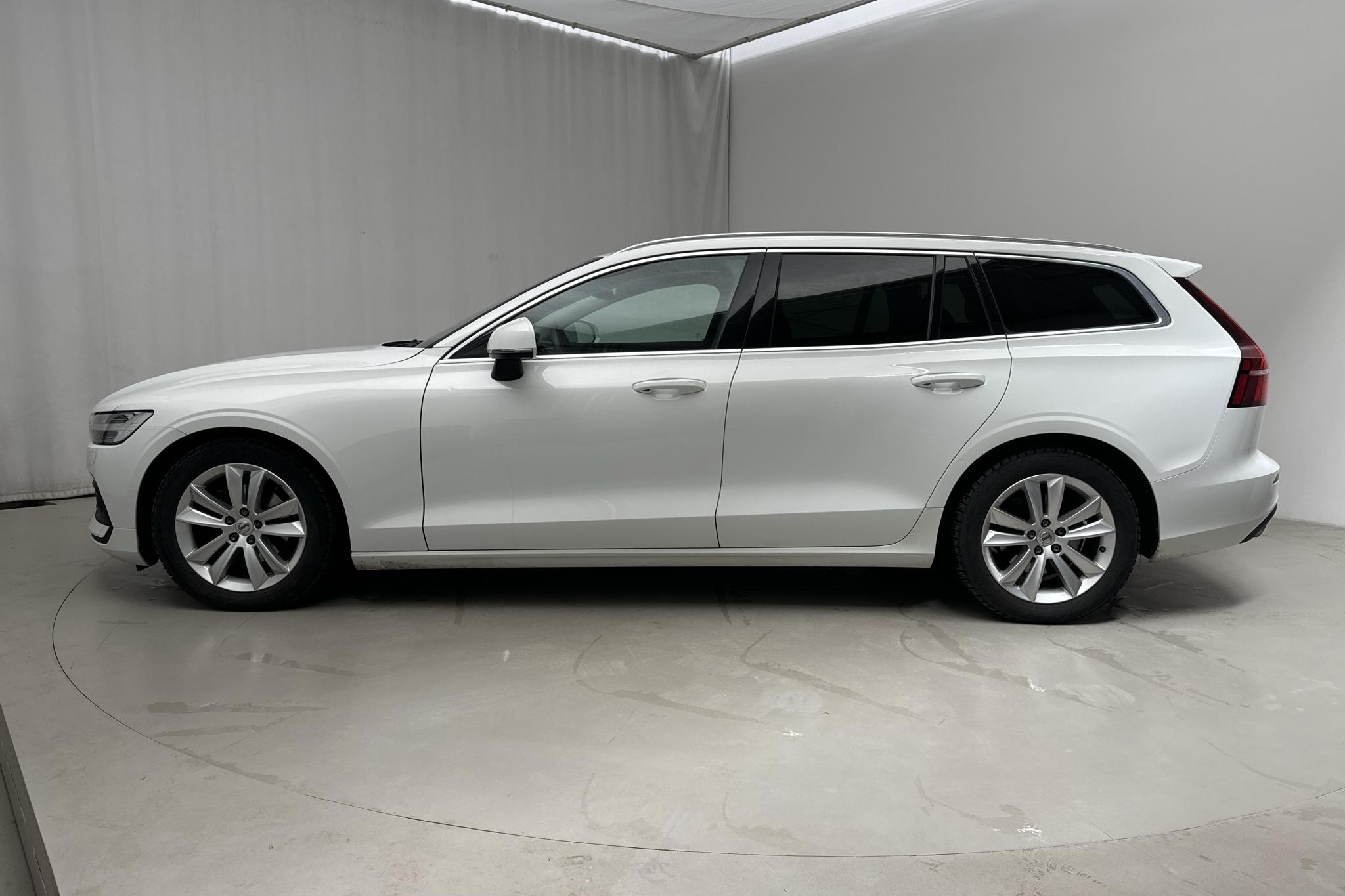 Volvo V60 D4 AWD (190hk) - 31 030 km - Automatyczna - biały - 2021