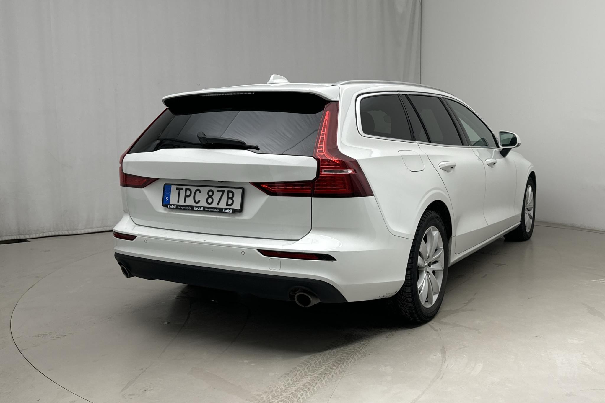 Volvo V60 D4 AWD (190hk) - 31 030 km - Automatyczna - biały - 2021