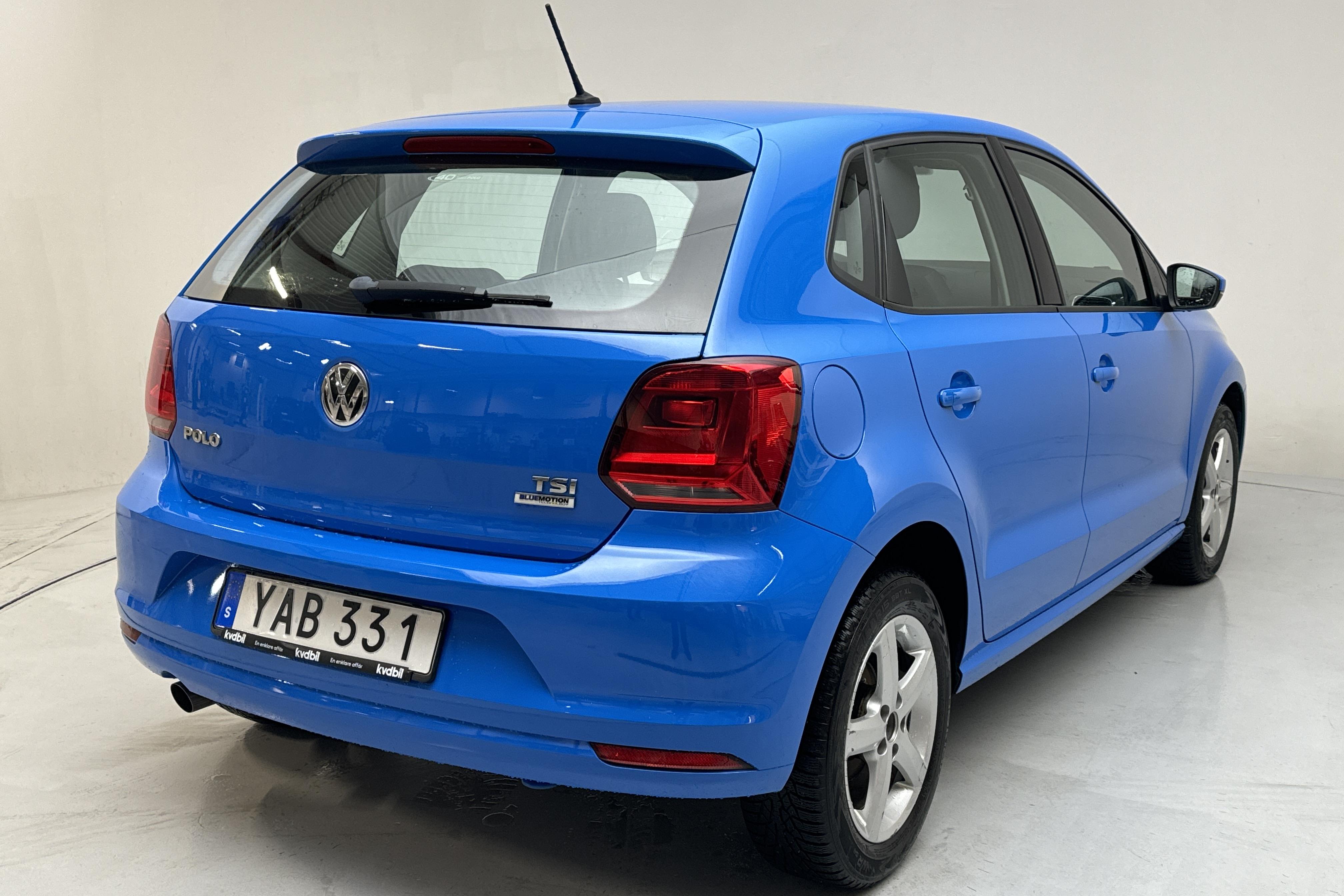 VW Polo 1.2 TSI 5dr (90hk) - 82 840 km - Manual - blue - 2016