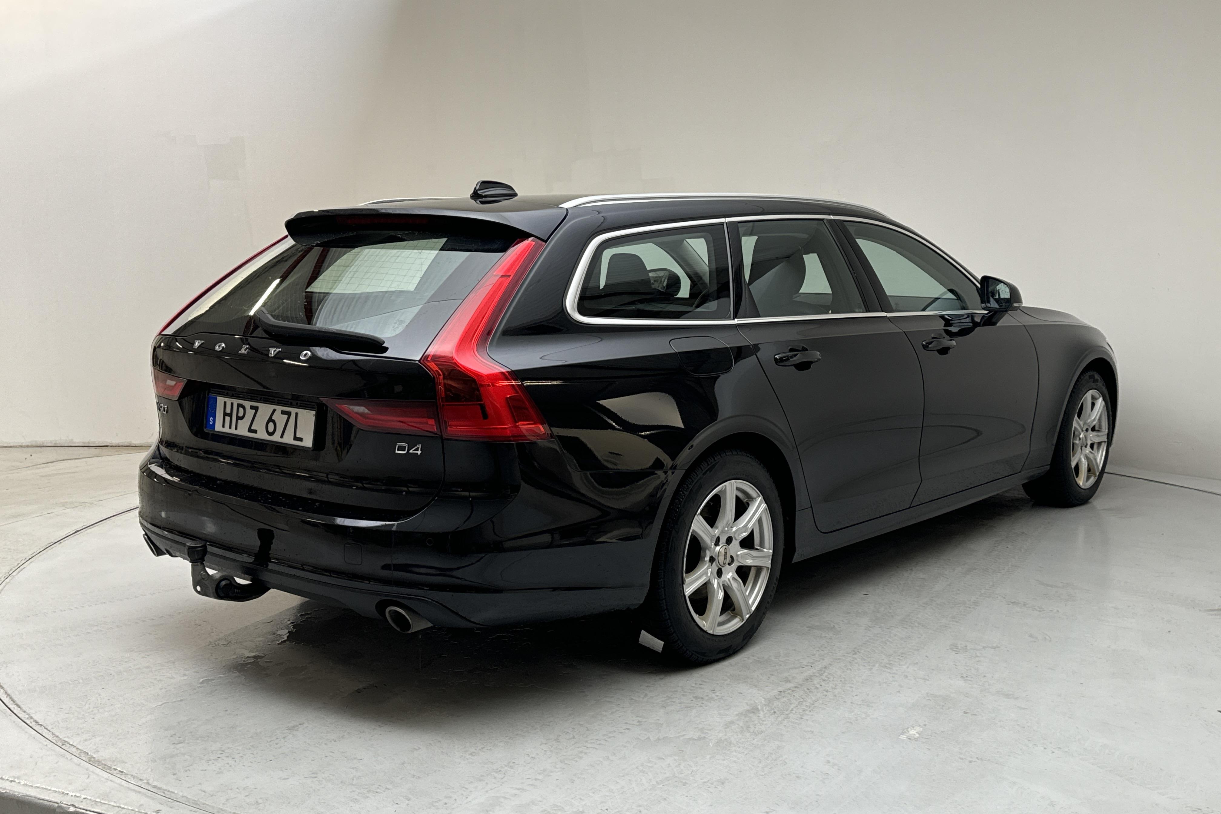 Volvo V90 D4 (190hk) - 9 212 mil - Automat - svart - 2020