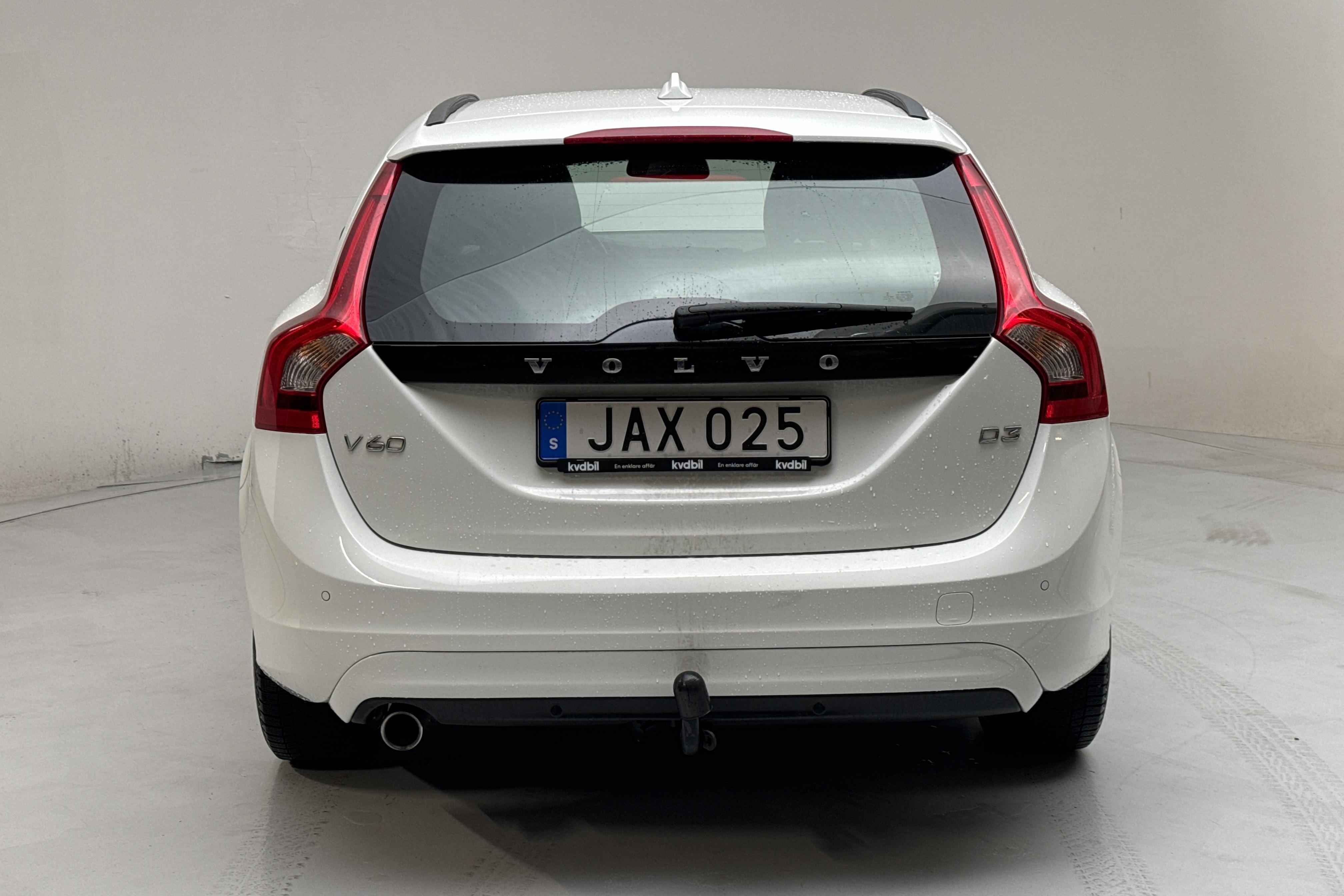 Volvo V60 D3 (150hk) - 162 590 km - Automatyczna - biały - 2016