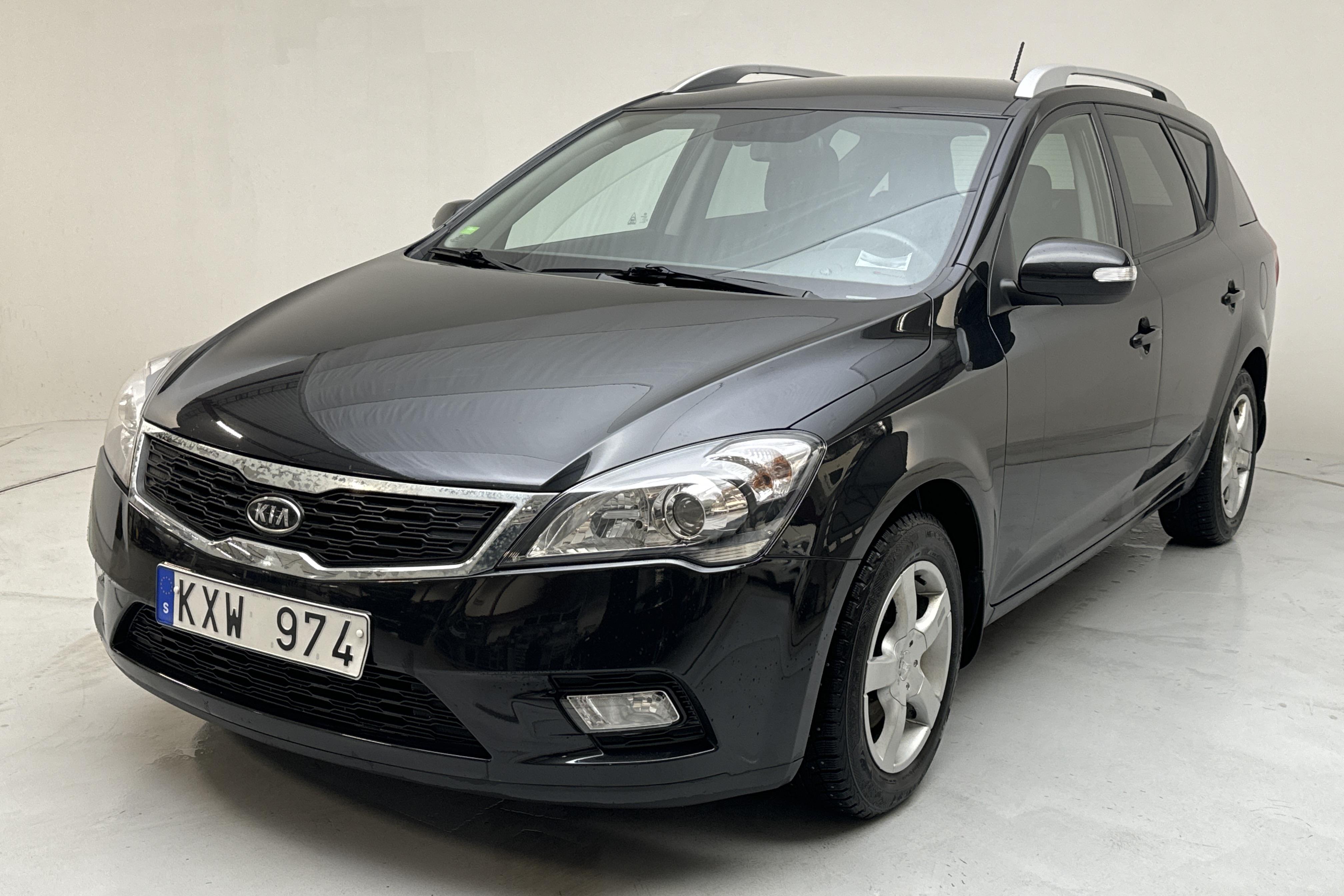 Kia CEED 1,6 CRDI ECO SW - 73 950 km - Manualna - czarny - 2010