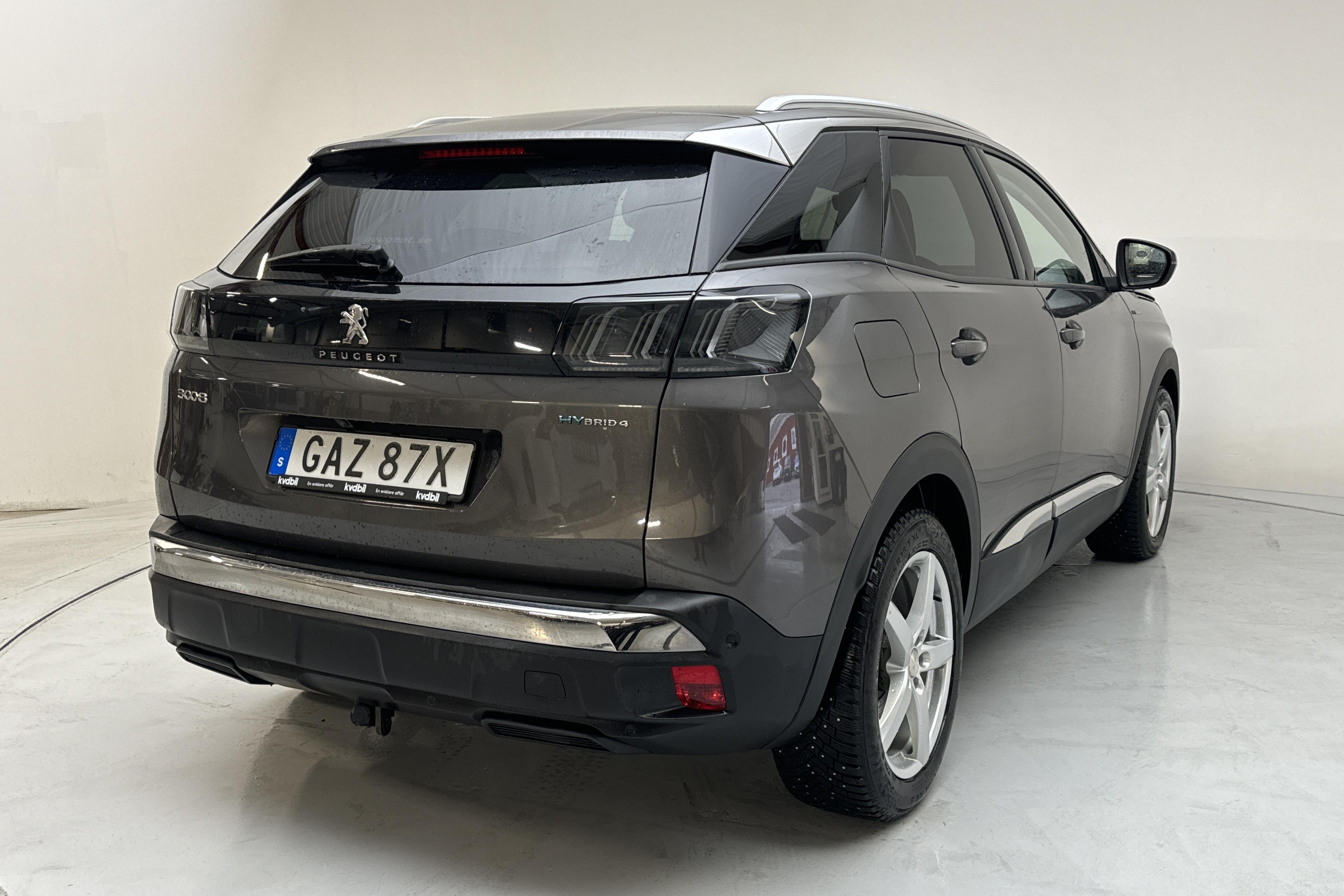 Peugeot 3008 1.6 Plug-in Hybrid 4 (300hk) - 8 692 mil - Automat - grå - 2021