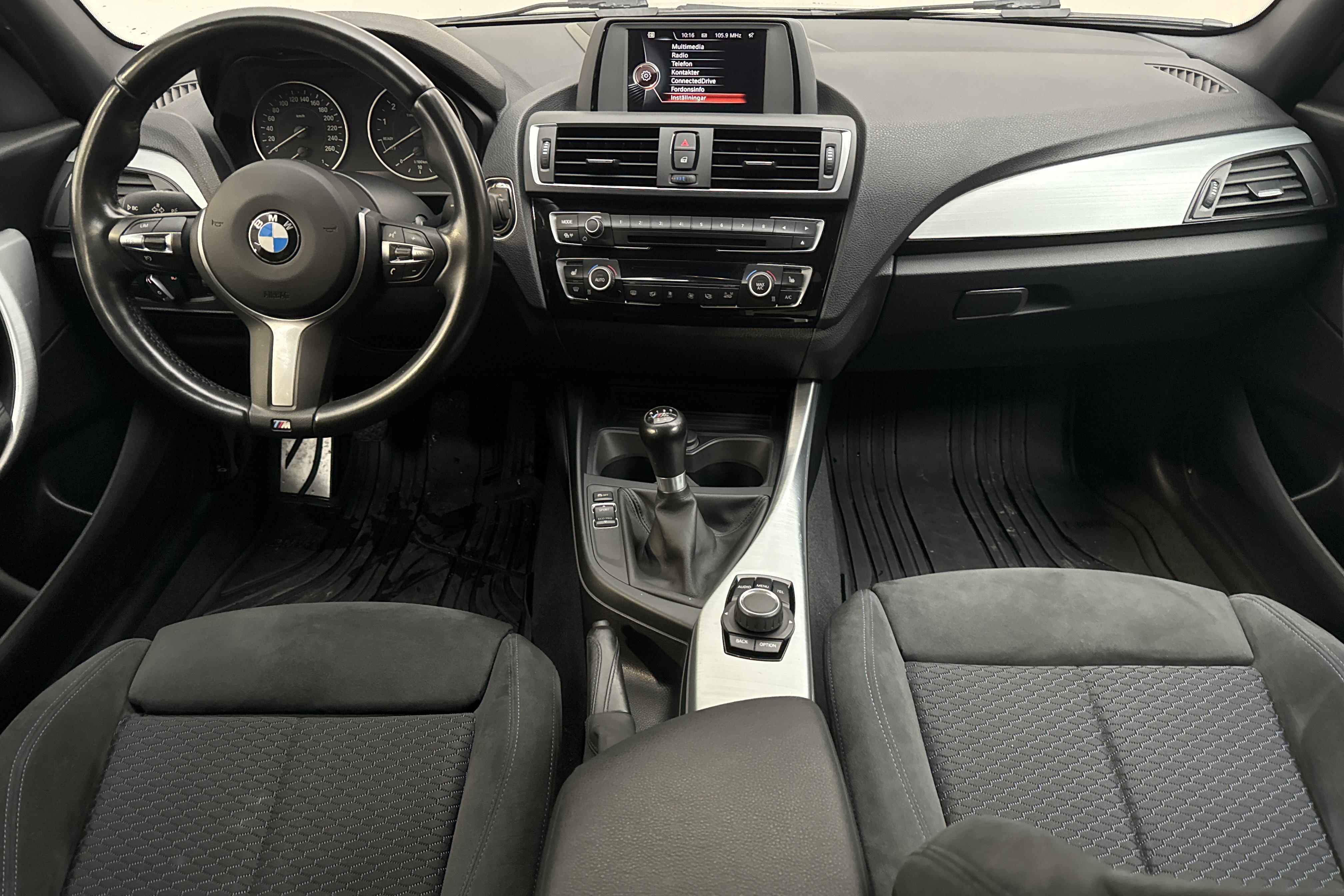 BMW 118i 5dr, F20 (136hk) - 112 060 km - Manual - black - 2016