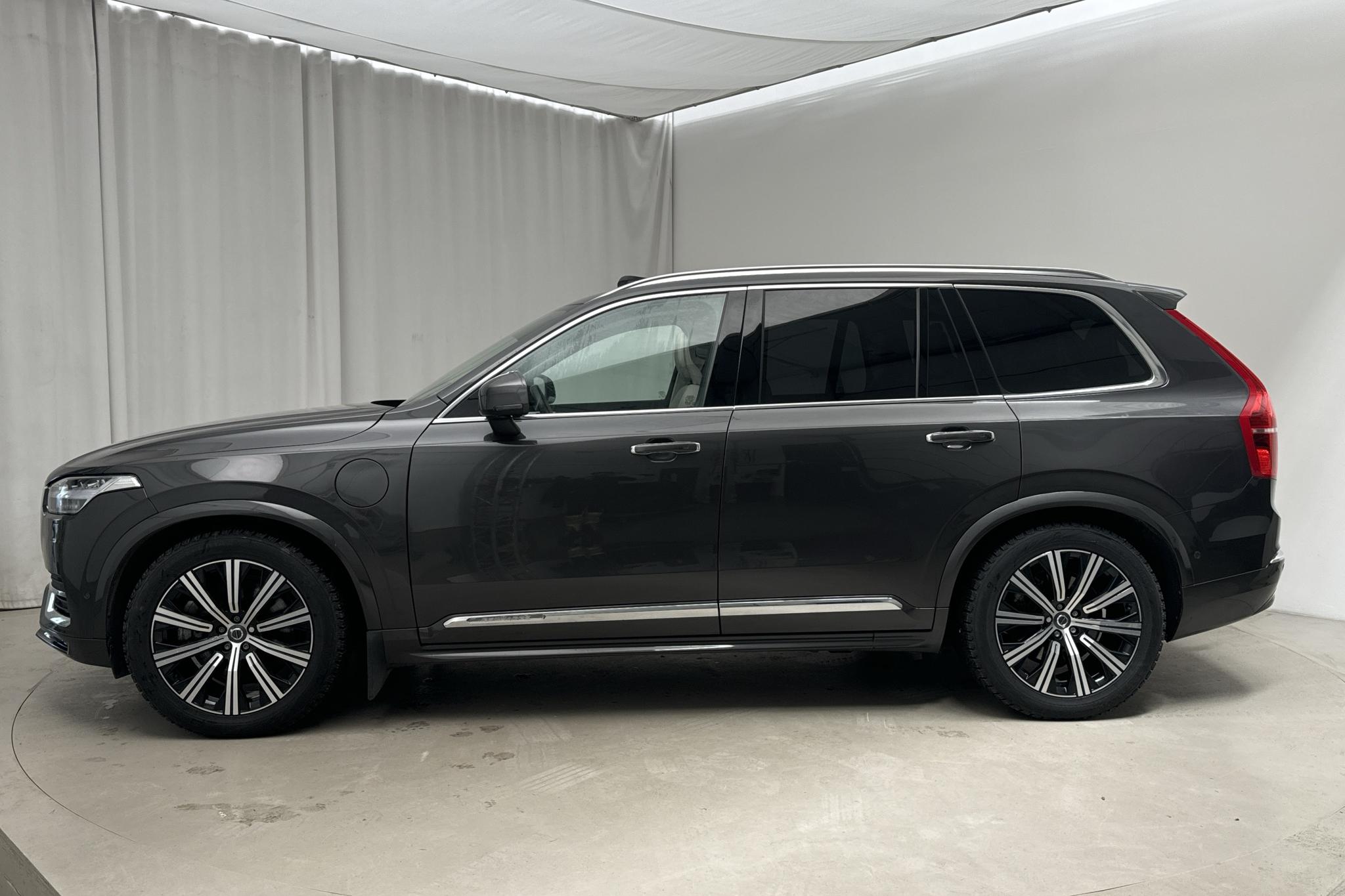 Volvo XC90 T8 AWD Recharge (455hk) - 4 009 mil - Automat - grå - 2023