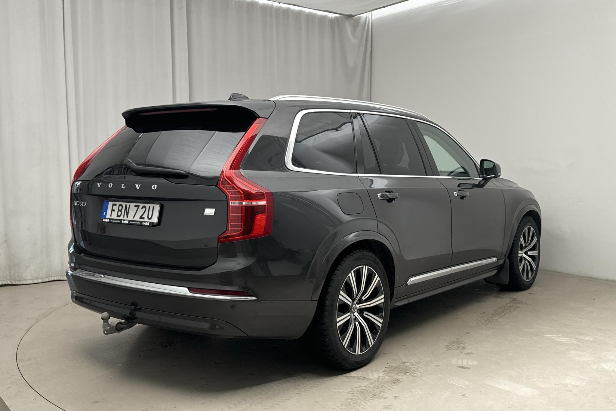 Volvo XC90 T8 AWD Recharge (455hk) - 4 009 mil - Automat - grå - 2023