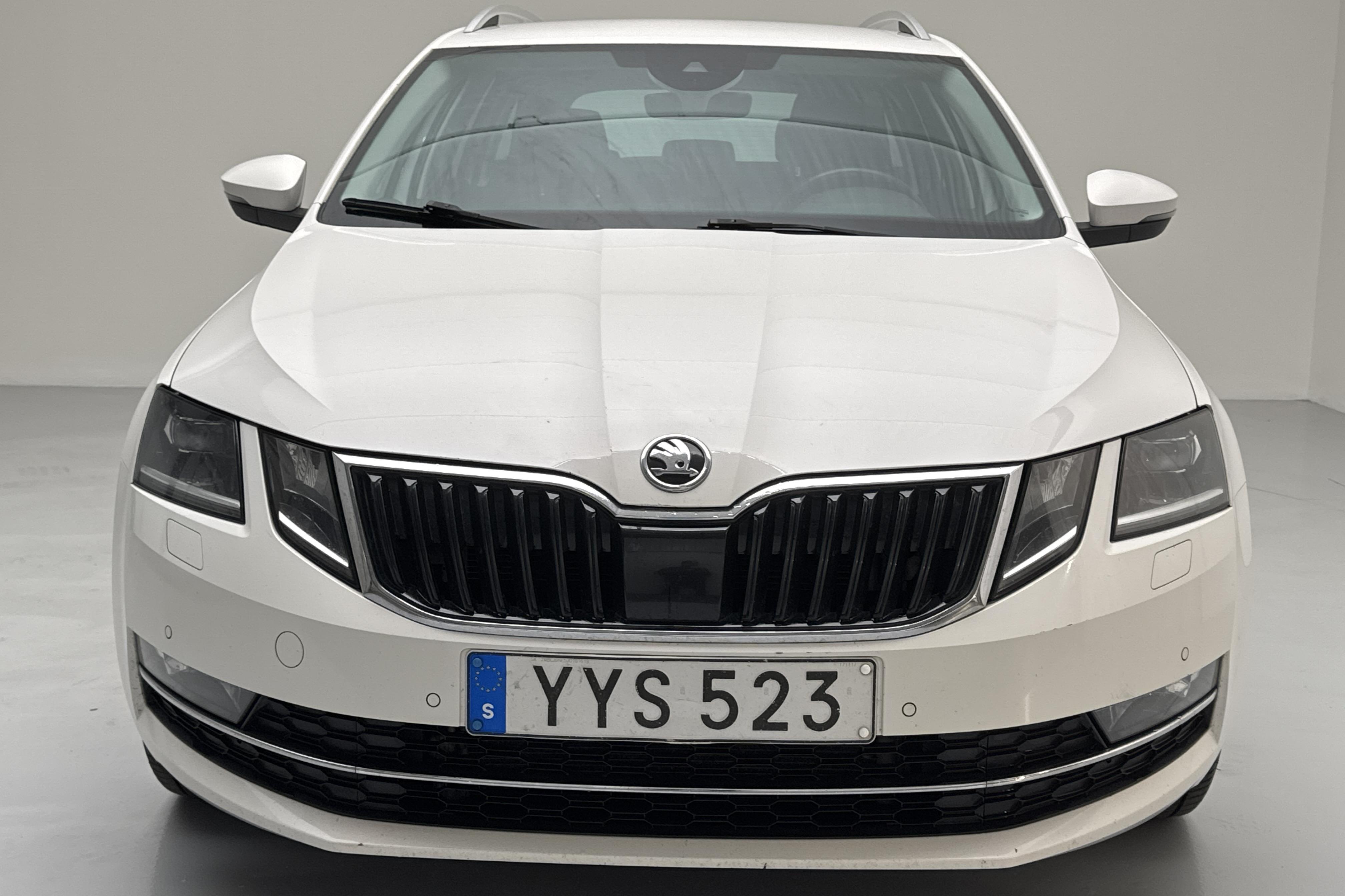 Skoda Octavia III 2.0 TDI Combi 4x4 (150hk) - 205 600 km - Automatyczna - biały - 2018