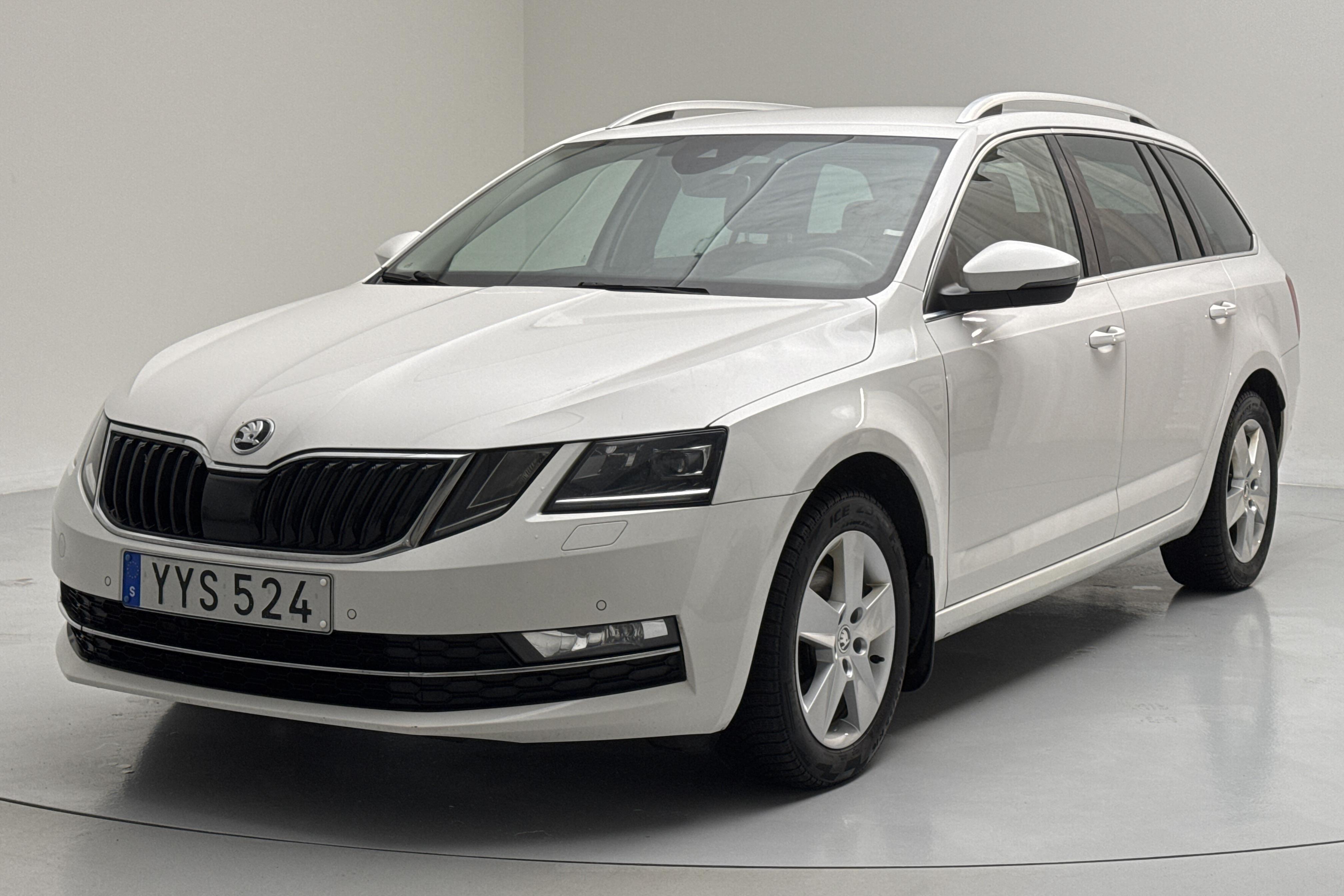 Skoda Octavia III 2.0 TDI Combi 4x4 (150hk) - 16 784 mil - Automat - vit - 2018