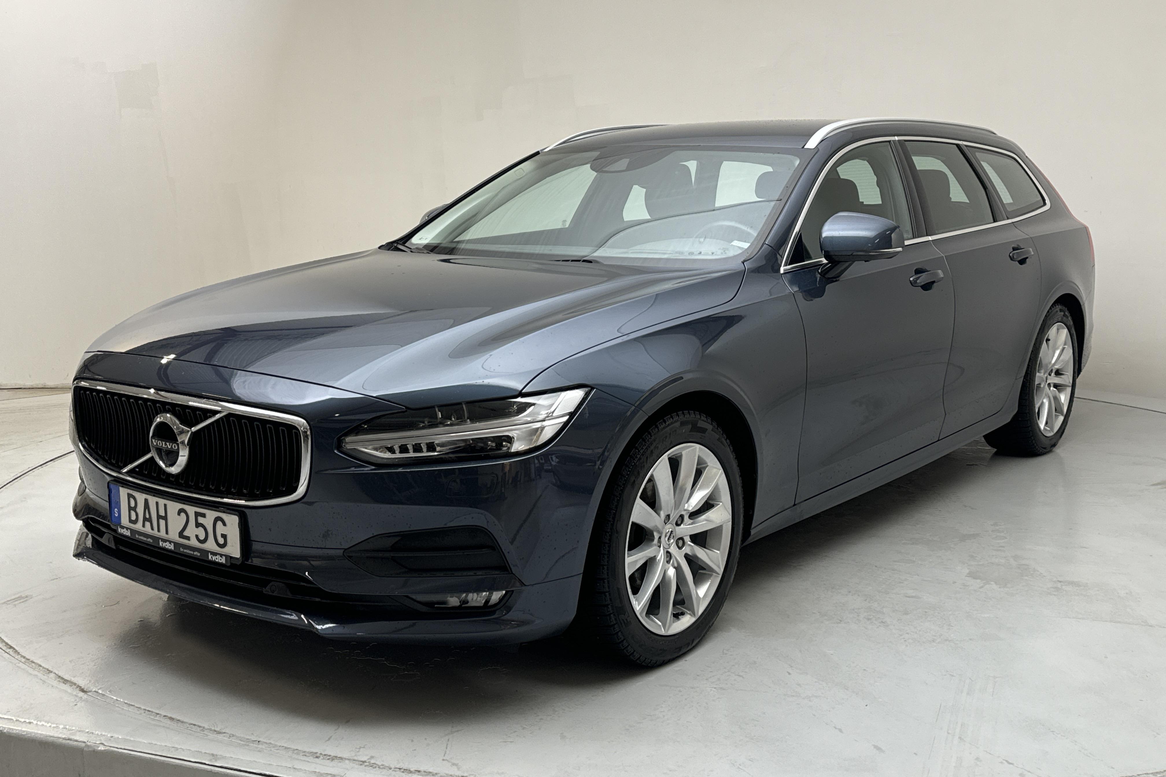 Volvo V90 T4 (190hk) - 51 380 km - Automatic - Dark Blue - 2020