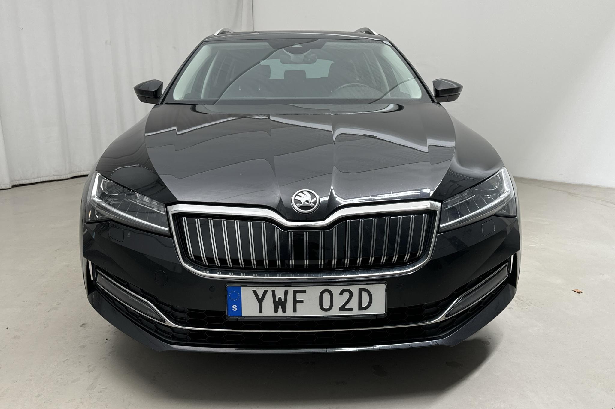 Skoda Superb 1.4 TSI PHEV Kombi (218hk) - 88 000 km - Automatic - black - 2022