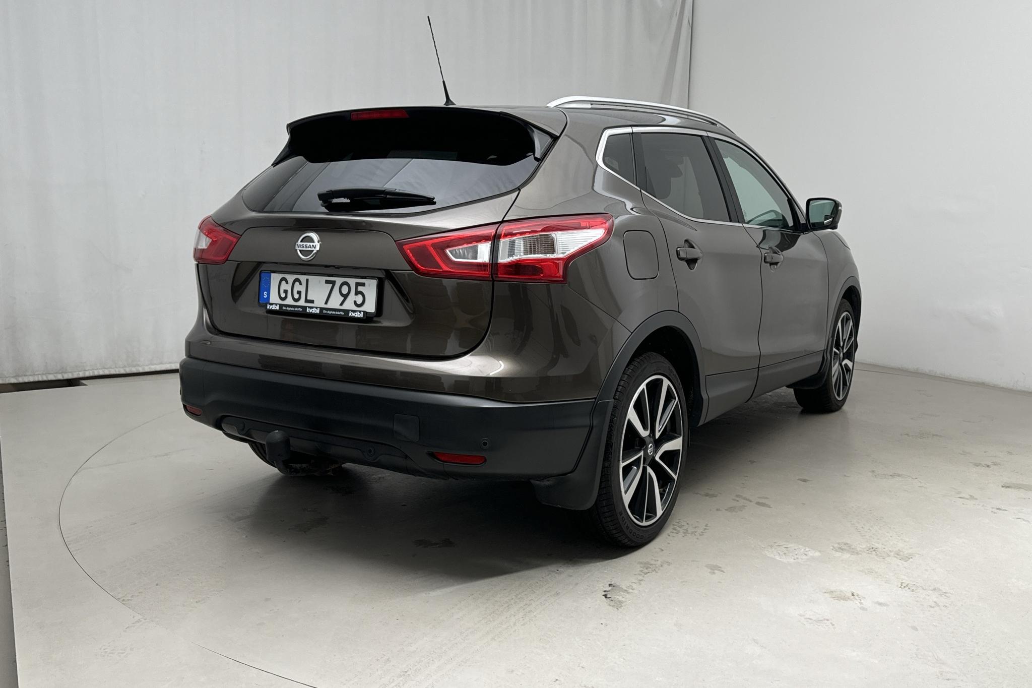 Nissan Qashqai 1.6 dCi (130hk) - 142 850 km - Automatyczna - brązowy - 2015