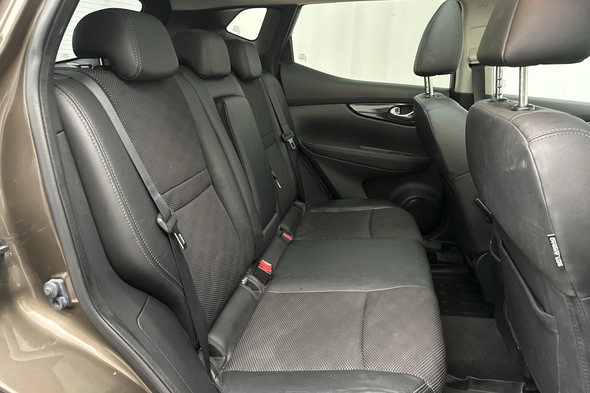 Nissan Qashqai 1.6 dCi (130hk) - 142 850 km - Automaattinen - ruskea - 2015