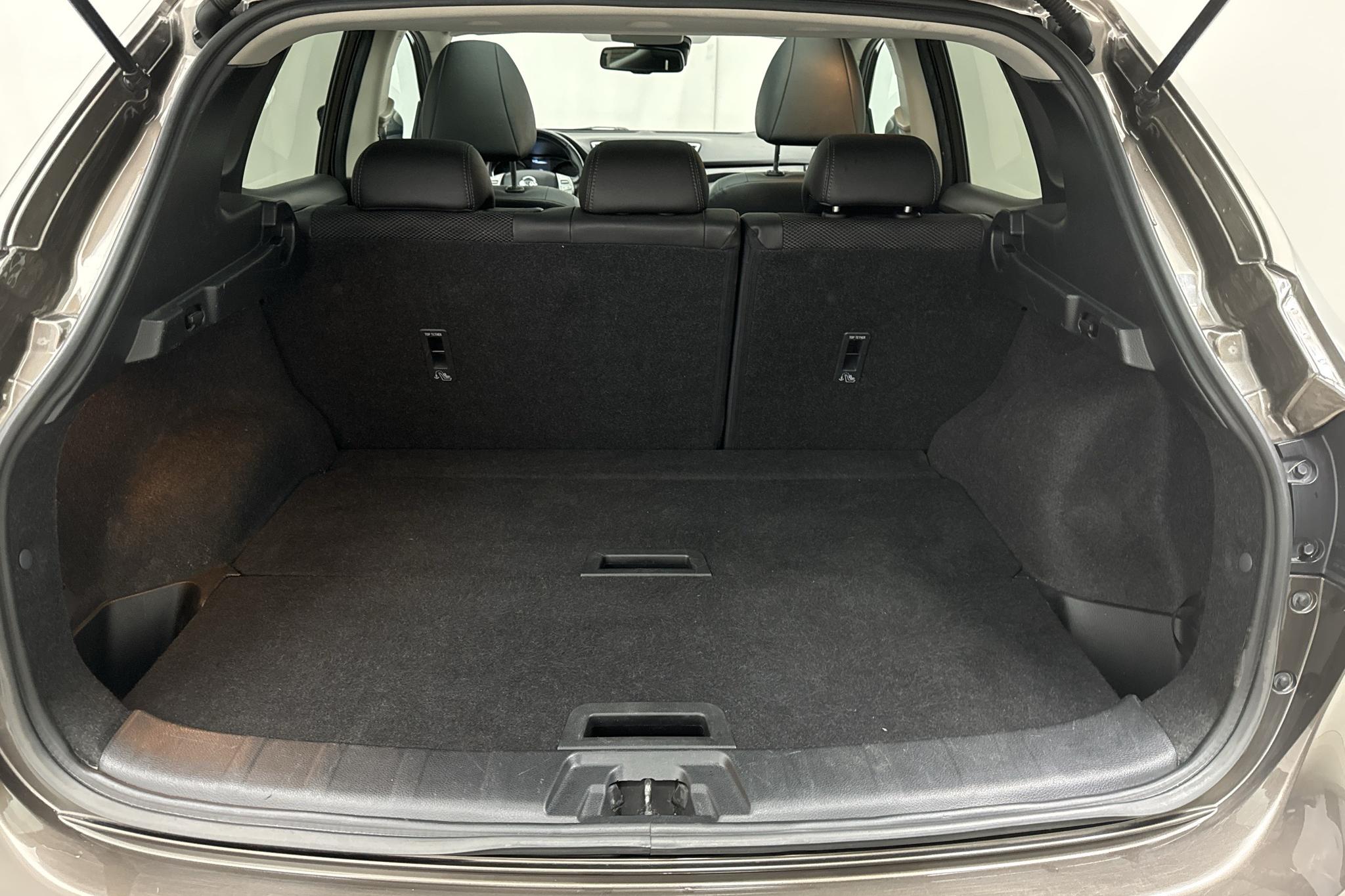 Nissan Qashqai 1.6 dCi (130hk) - 142 850 km - Automatyczna - brązowy - 2015