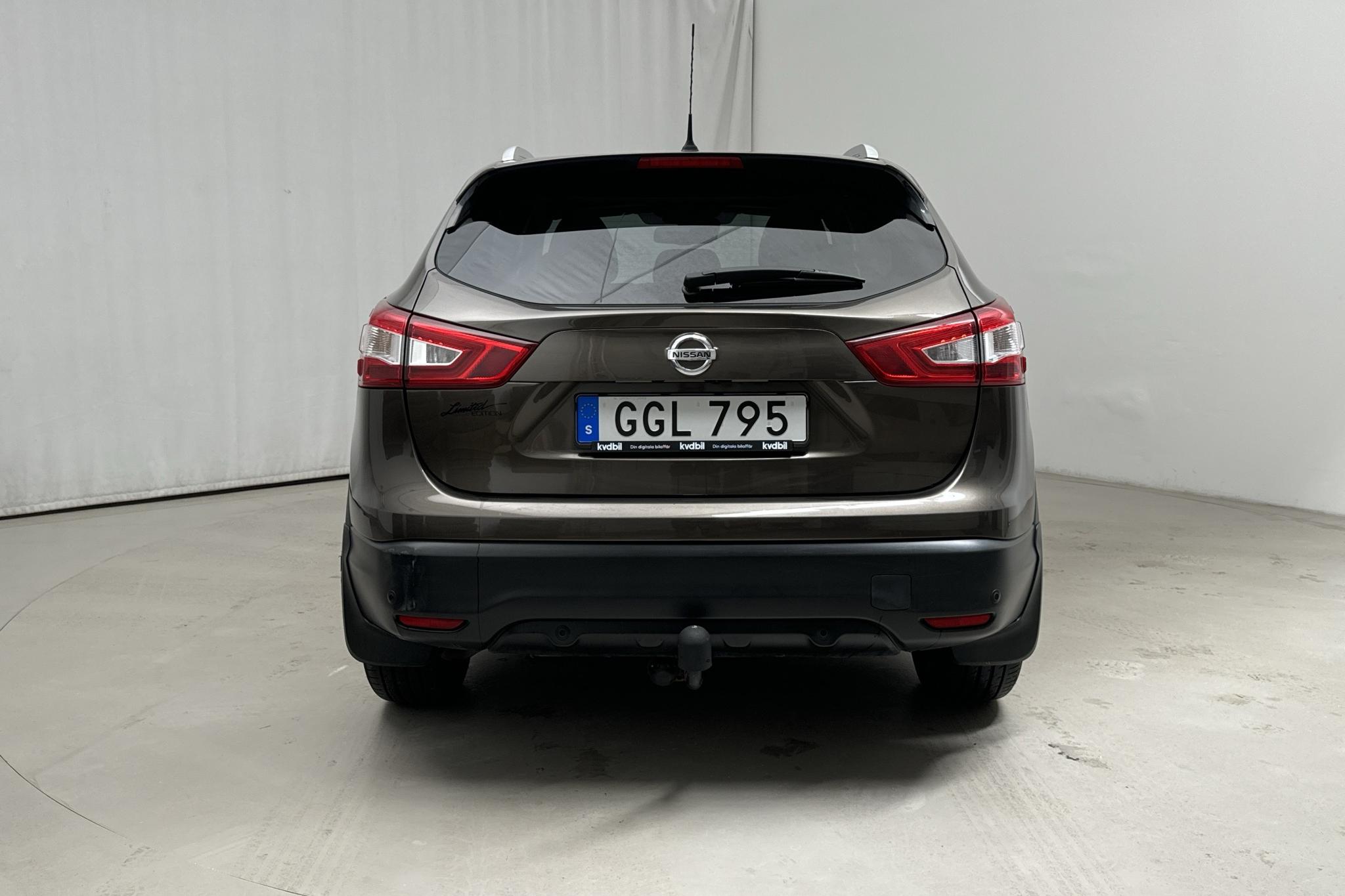 Nissan Qashqai 1.6 dCi (130hk) - 142 850 km - Automatyczna - brązowy - 2015