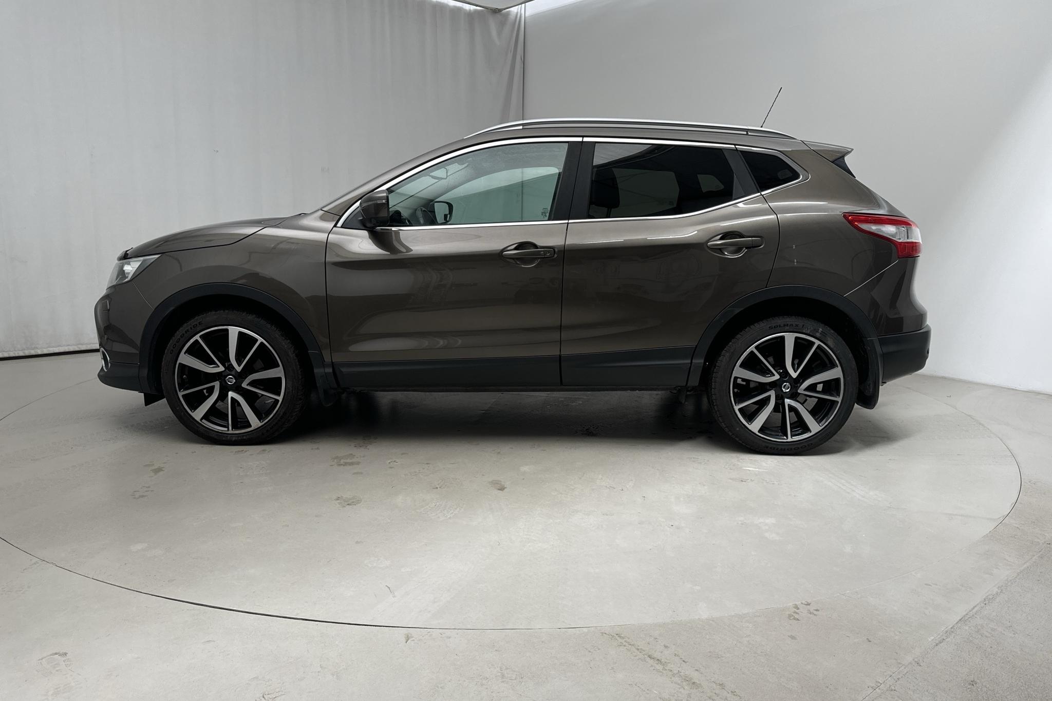 Nissan Qashqai 1.6 dCi (130hk) - 142 850 km - Automatyczna - brązowy - 2015