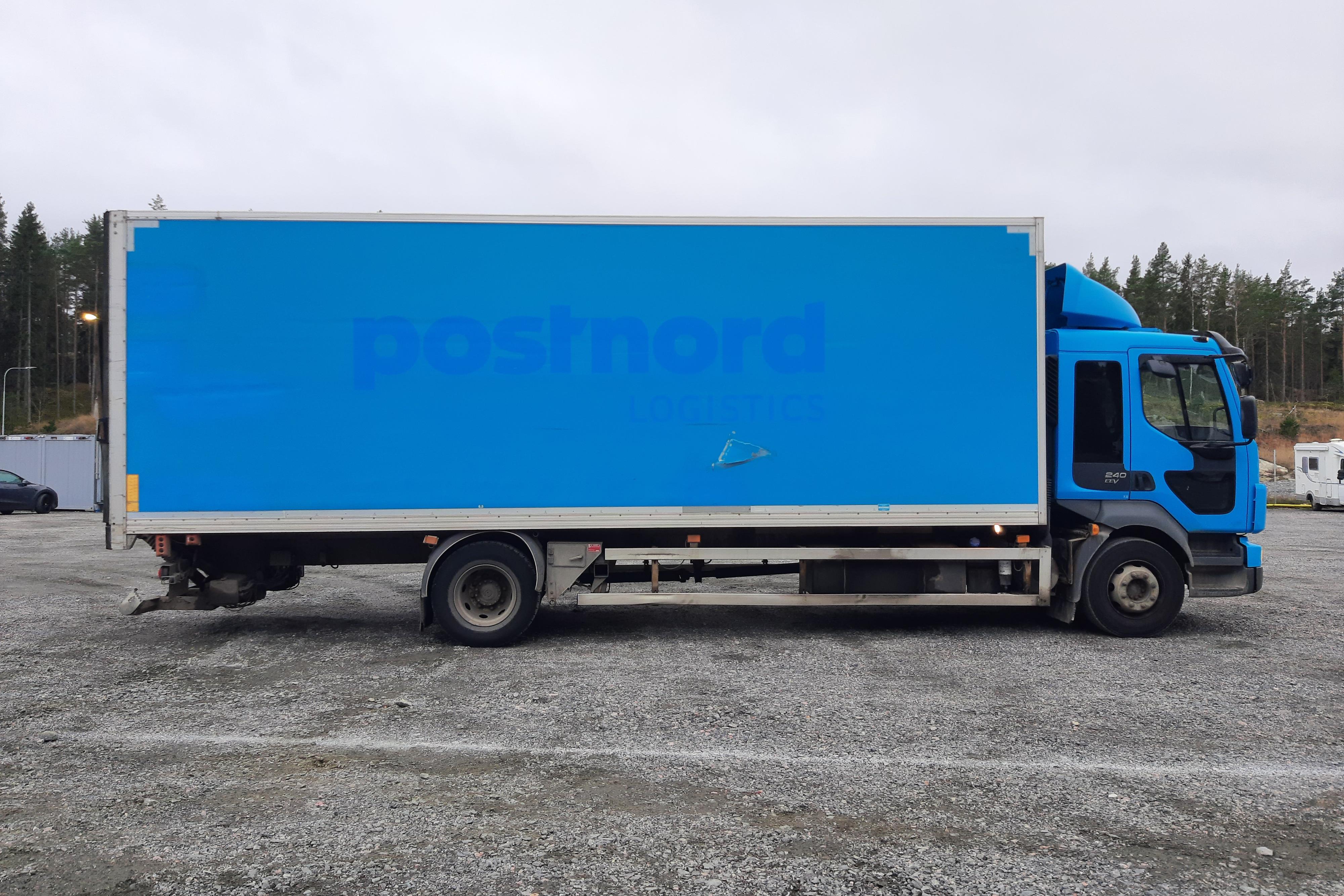 Volvo FL240 - 453 165 km - Automat - blå - 2014