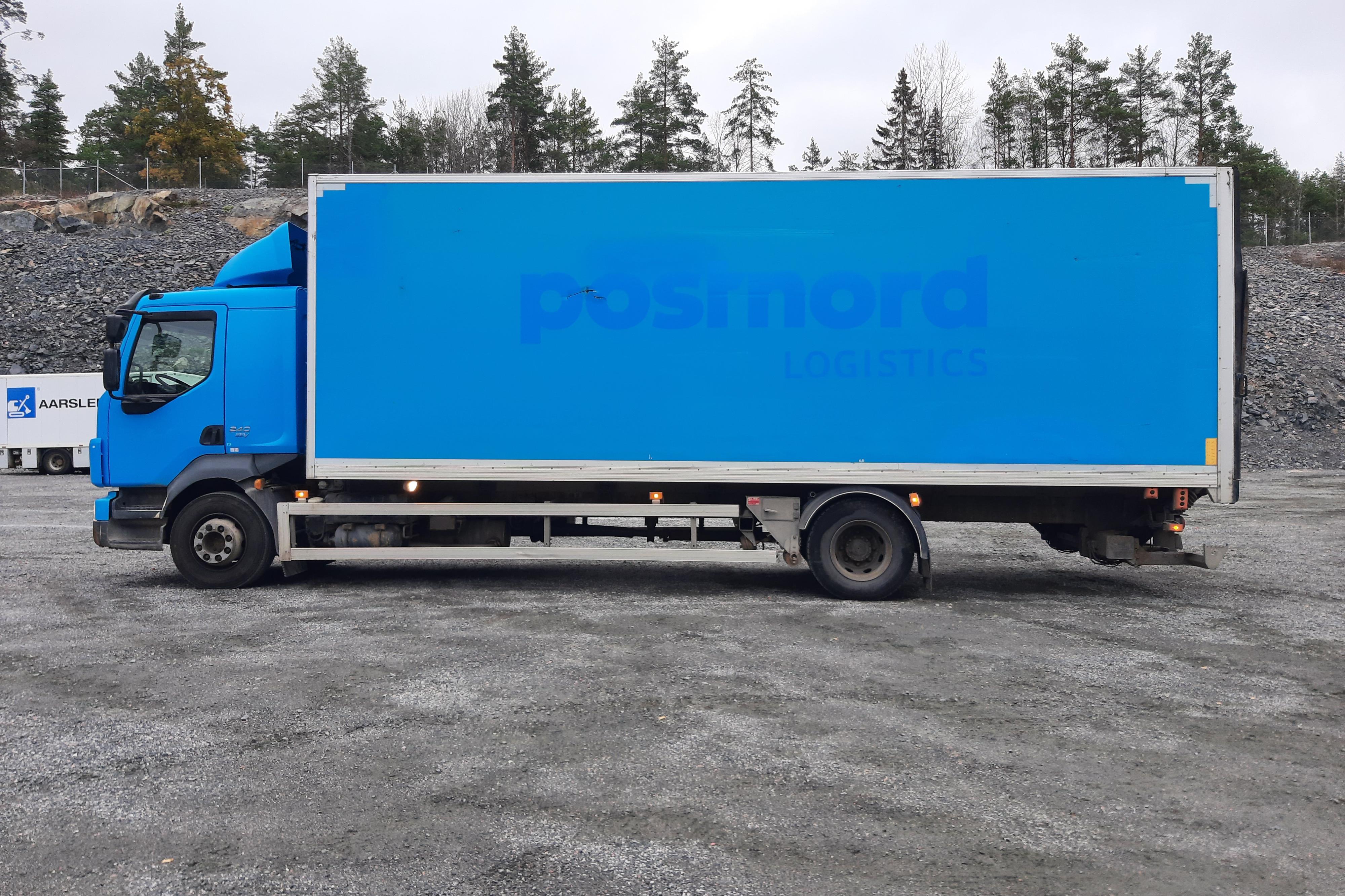 Volvo FL240 - 453 165 km - Automat - blå - 2014