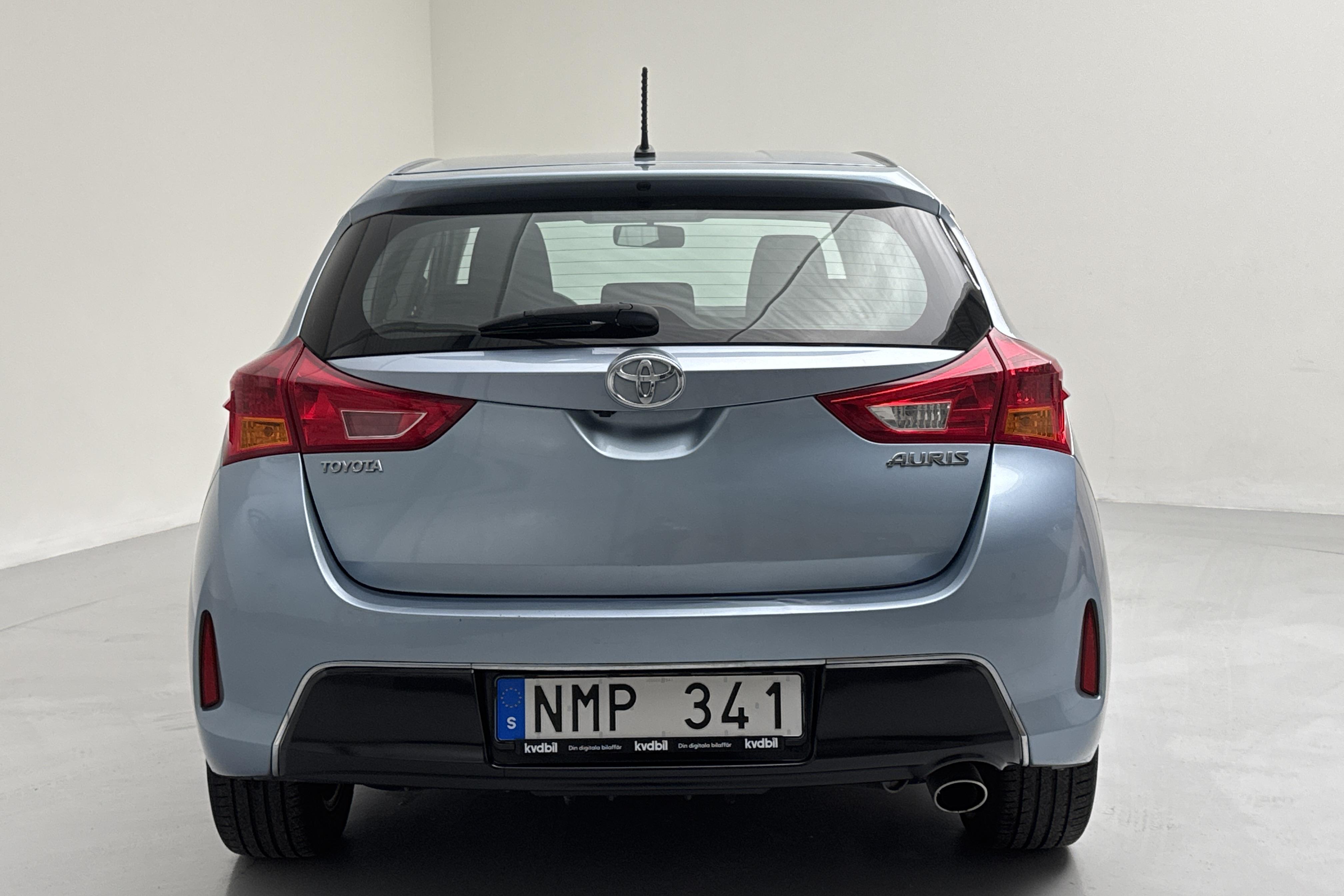 Toyota Auris 1.6 Valvematic 5dr (132hk) - 93 980 km - Automaatne - Light Blue - 2013