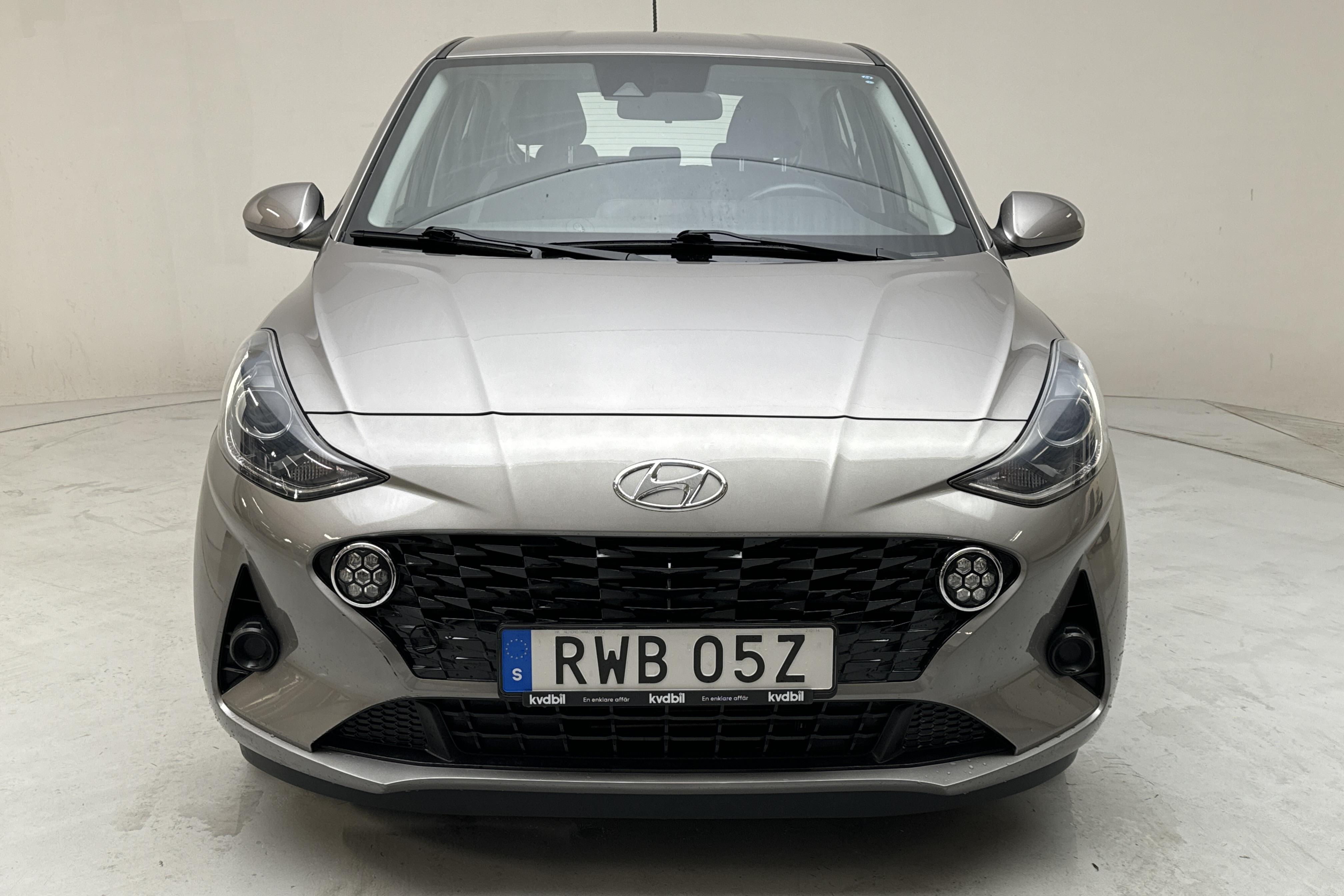 Hyundai i10 1.0 MPi (67hk) - 1 651 mil - Manuell - grå - 2021