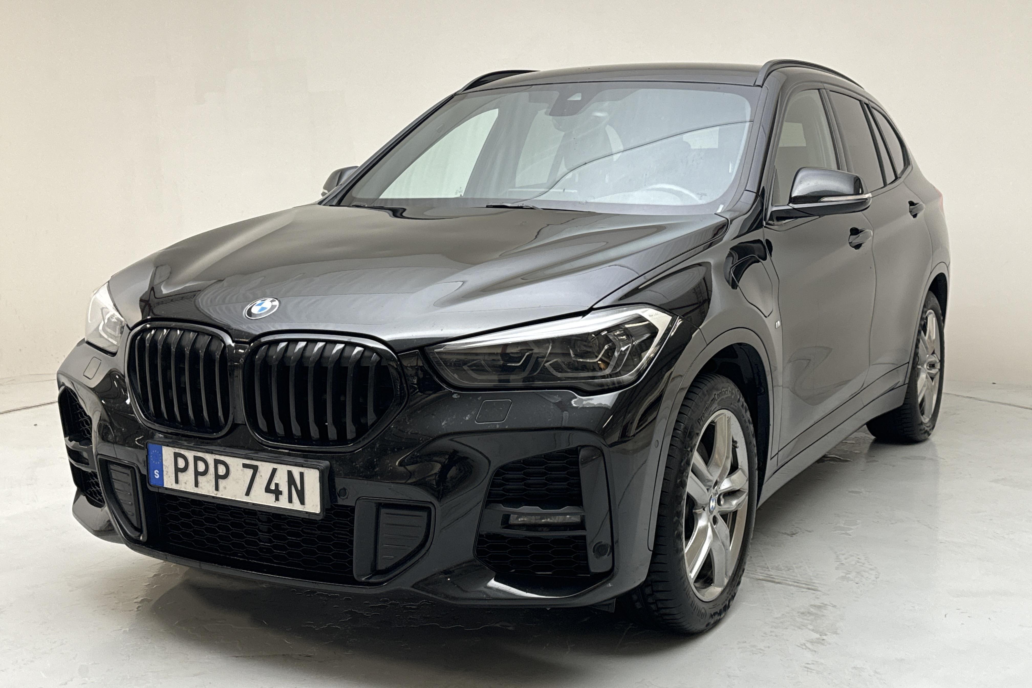 BMW X1 xDrive25e 9,7 kWh LCI, F48 (220hk) - 7 305 mil - Automat - svart - 2022