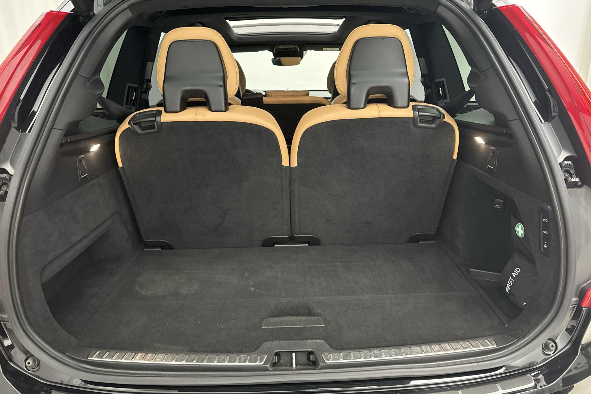 Volvo XC90 T8 AWD Twin Engine (400hk) - 88 100 km - Automatic - black - 2018