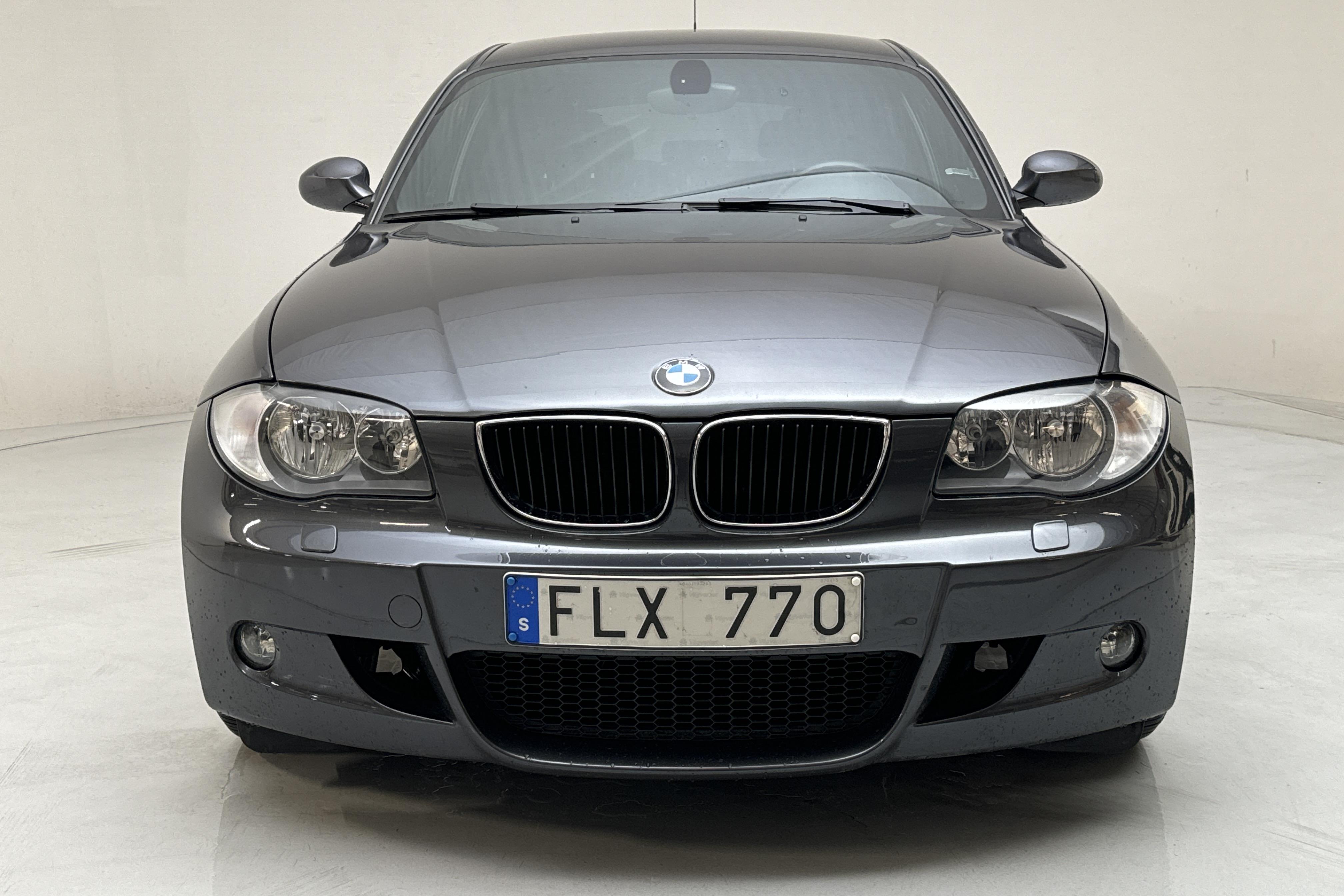 BMW 120i 5dr, E87 (170hk) - 64 540 km - Manuaalinen - harmaa - 2007