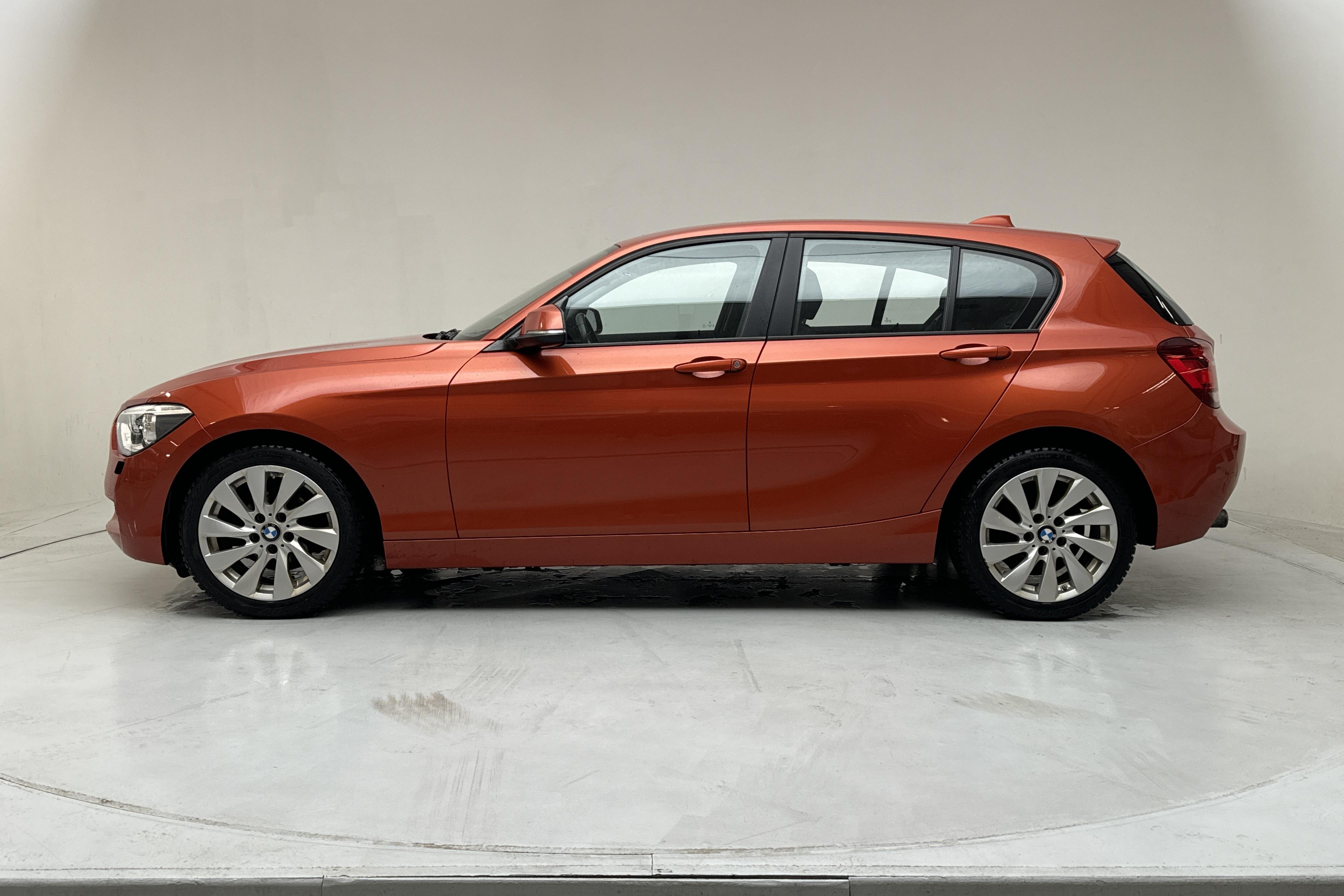 BMW 116i 5dr, F20 (136hk) - 100 330 km - Manual - orange - 2014