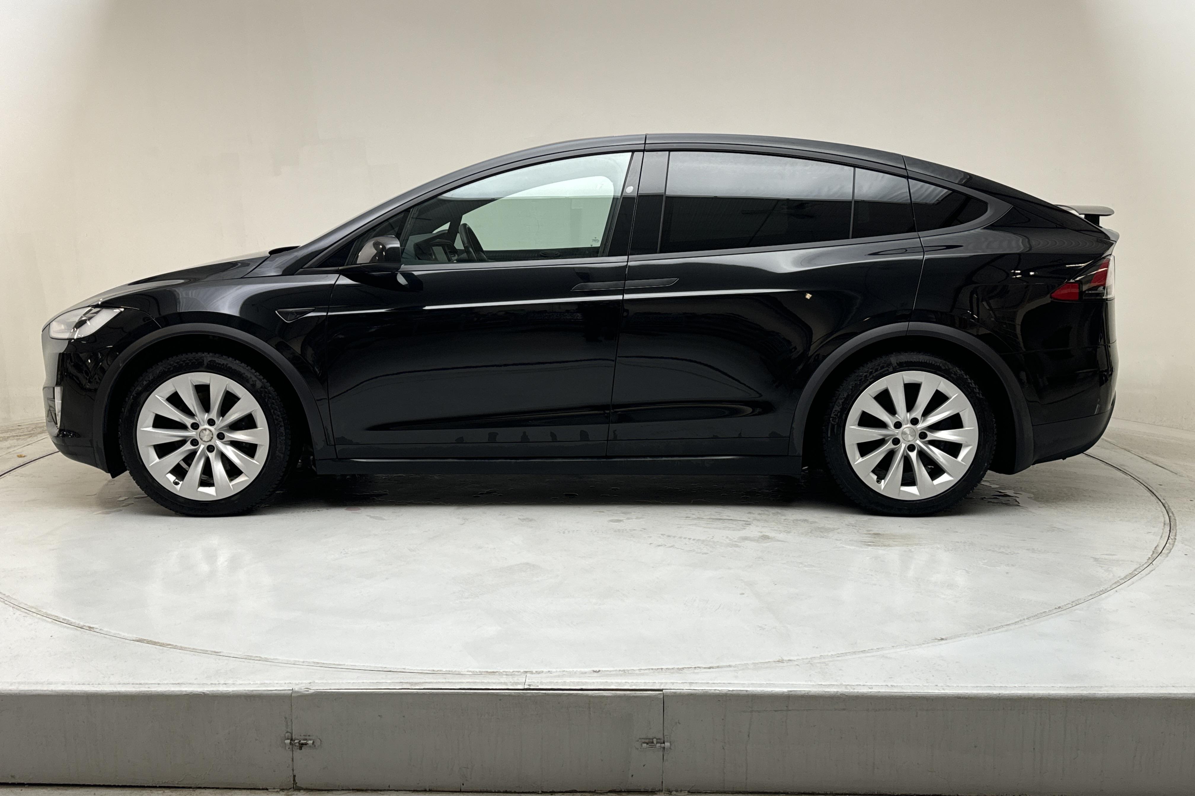 Tesla Model X Dual Motor Long Range AWD - 134 980 km - Automaattinen - musta - 2020