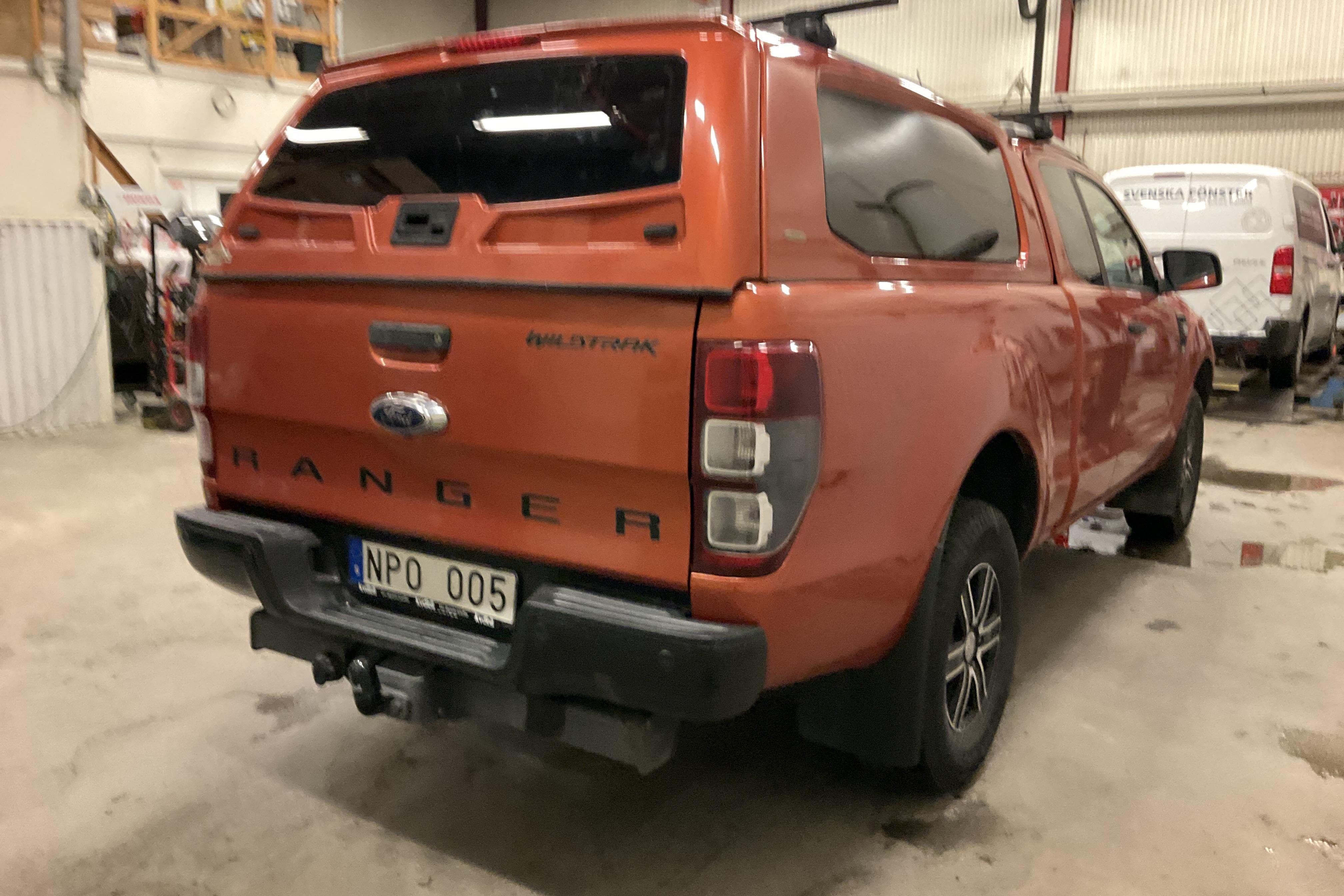 Ford Ranger 3.2 TDCi 4WD (200hk) - 256 500 km - Automaatne - oranž - 2013