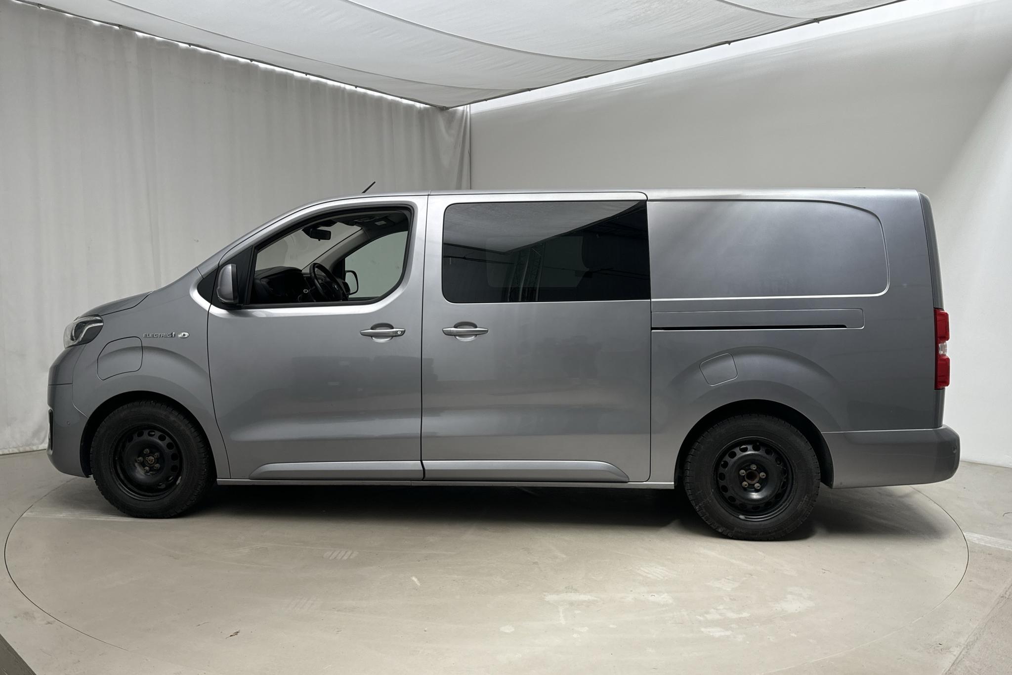 Toyota PROACE Crew Electric Skåp 50 kWh (136hk) - 76 820 km - Automaatne - hõbe - 2021