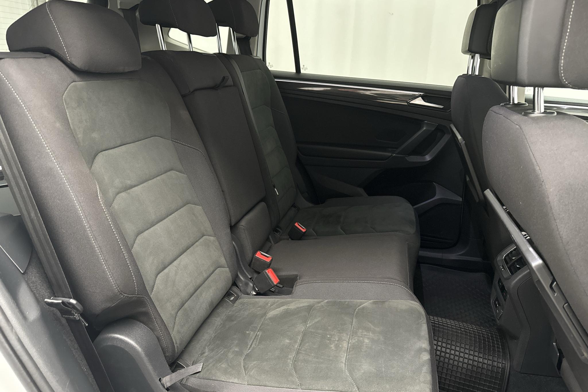 VW Tiguan Allspace 2.0 TDI 4MOTION (190hk) - 24 218 mil - Automat - vit - 2018