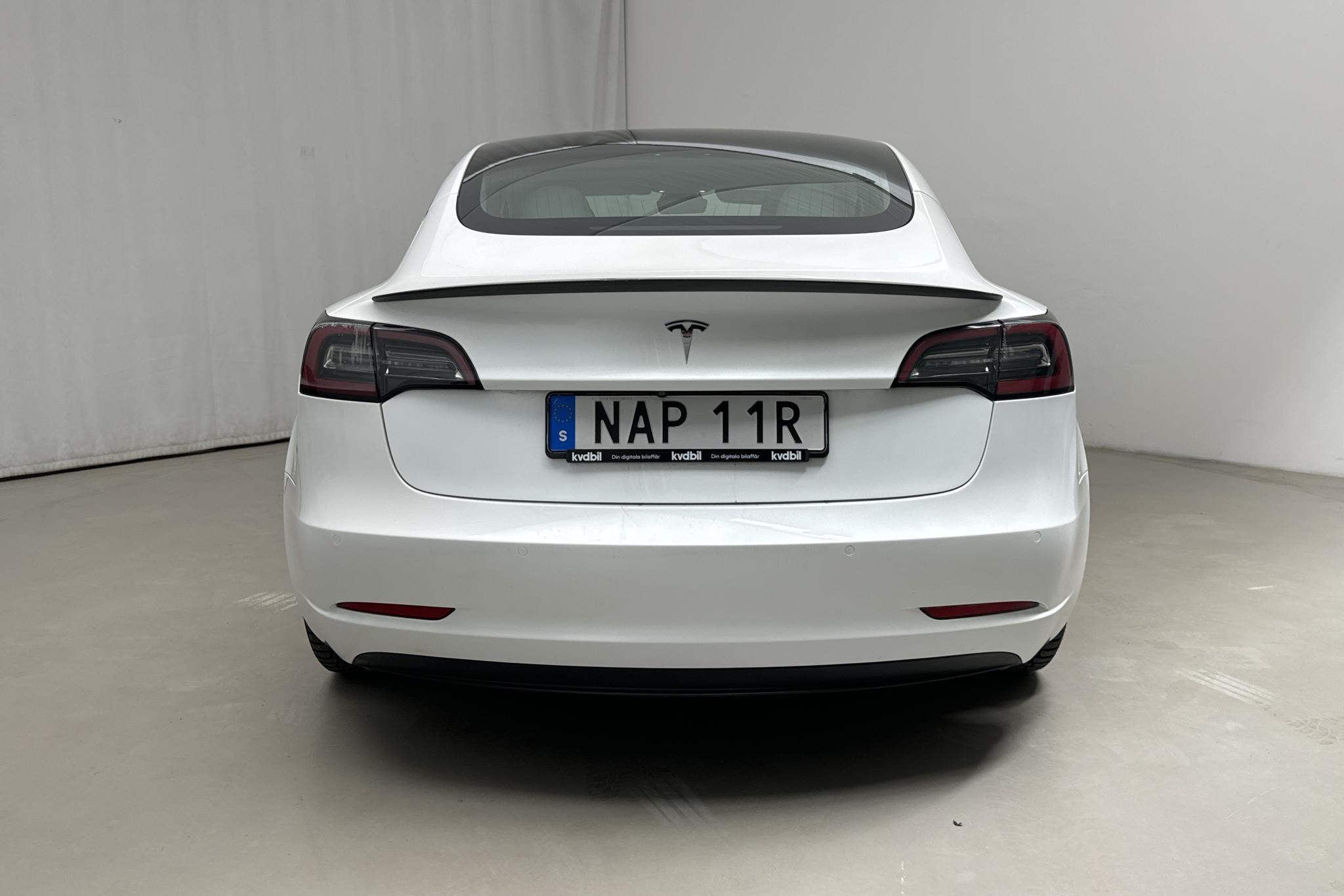 Tesla Model 3 Performance AWD - 15 286 mil - Automat - vit - 2019