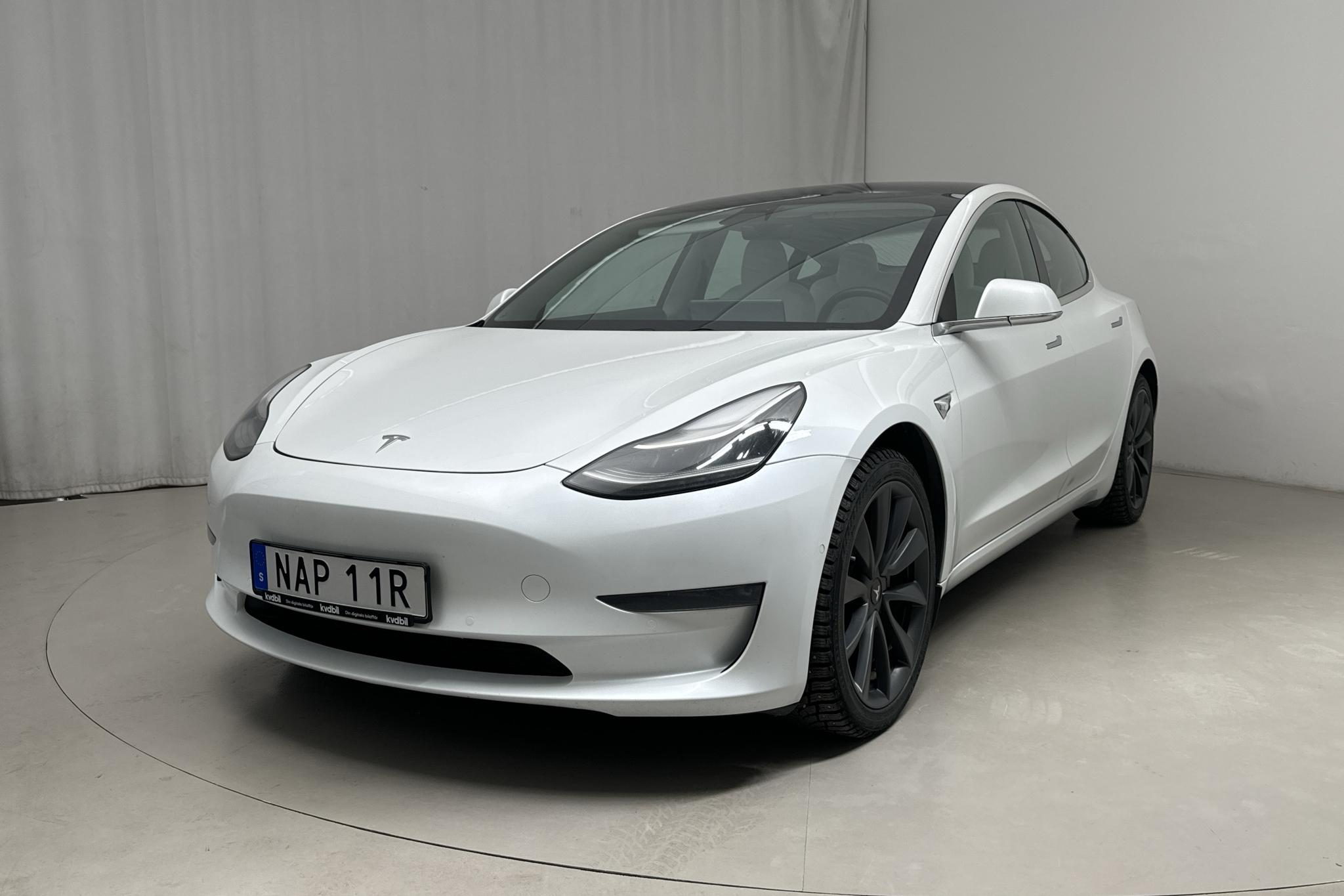 Tesla Model 3 Performance AWD - 15 286 mil - Automat - vit - 2019