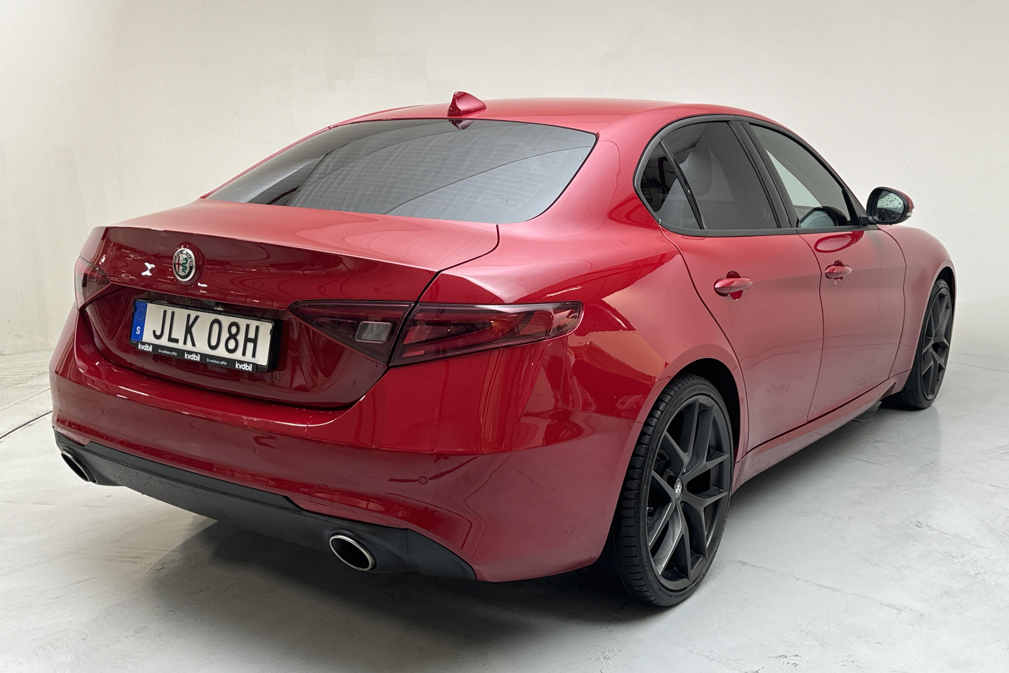 Alfa Romeo Giulia 2.0 (200hk) - 83 120 km - Automaatne - punane - 2020